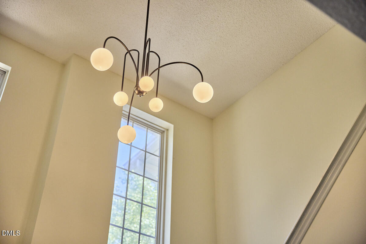 6505 Caverstone Lane Property Photo 6