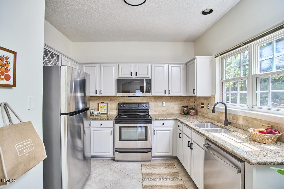 6505 Caverstone Lane Property Photo 18