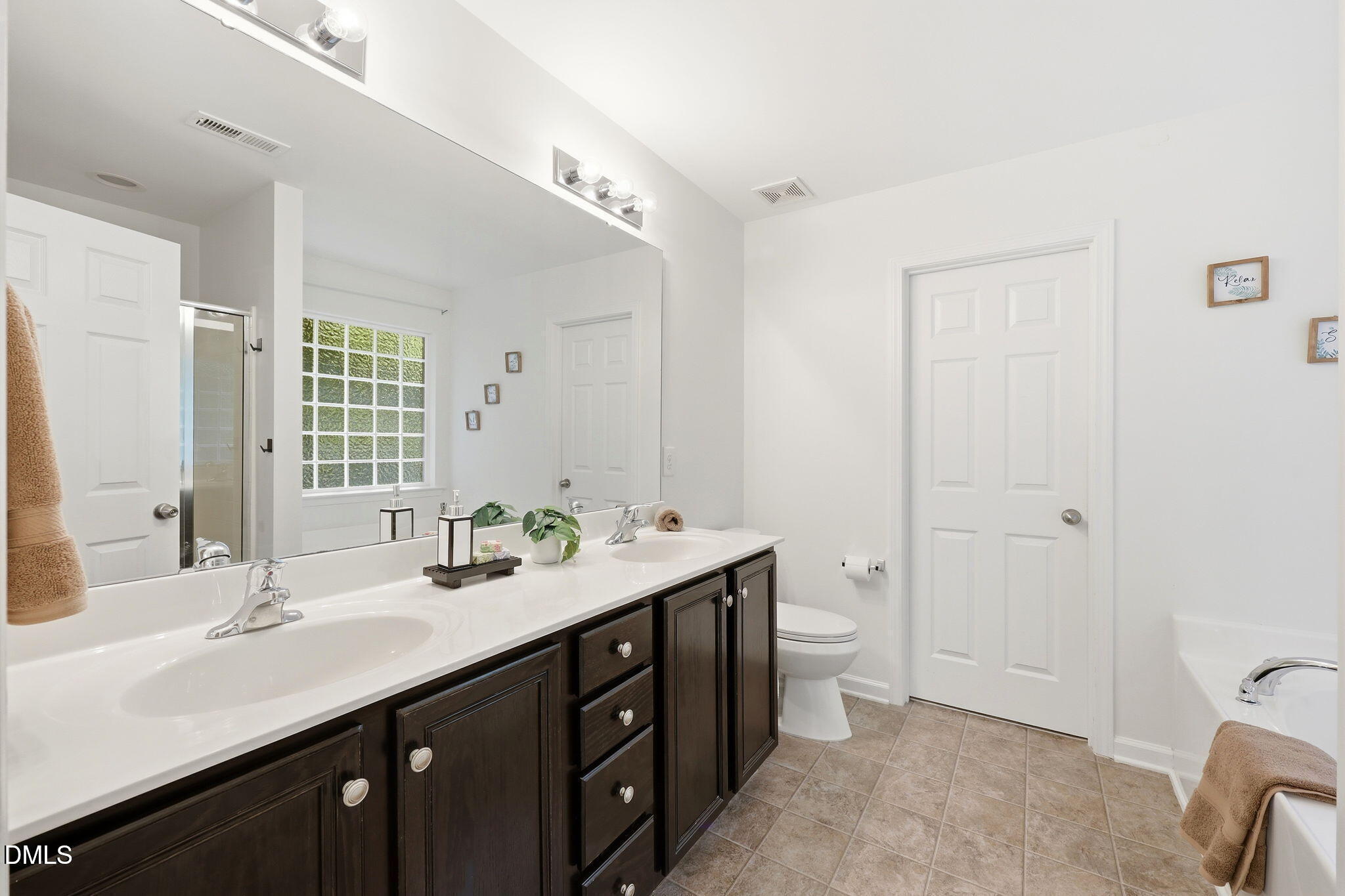 2116 Old Rosebud Drive Property Photo 16