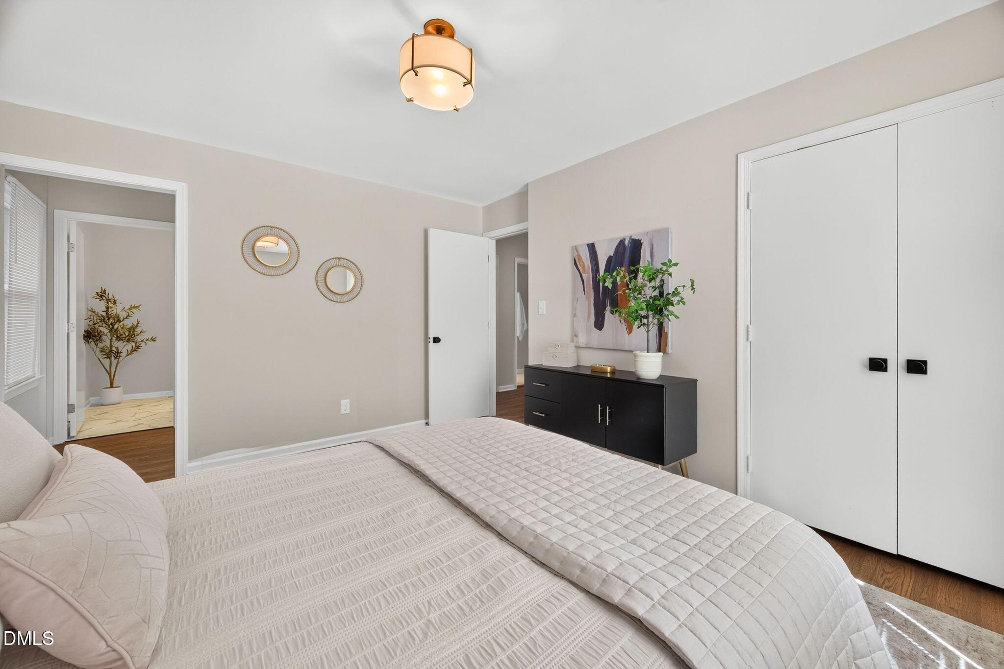 906 Griffis Street Property Photo 19