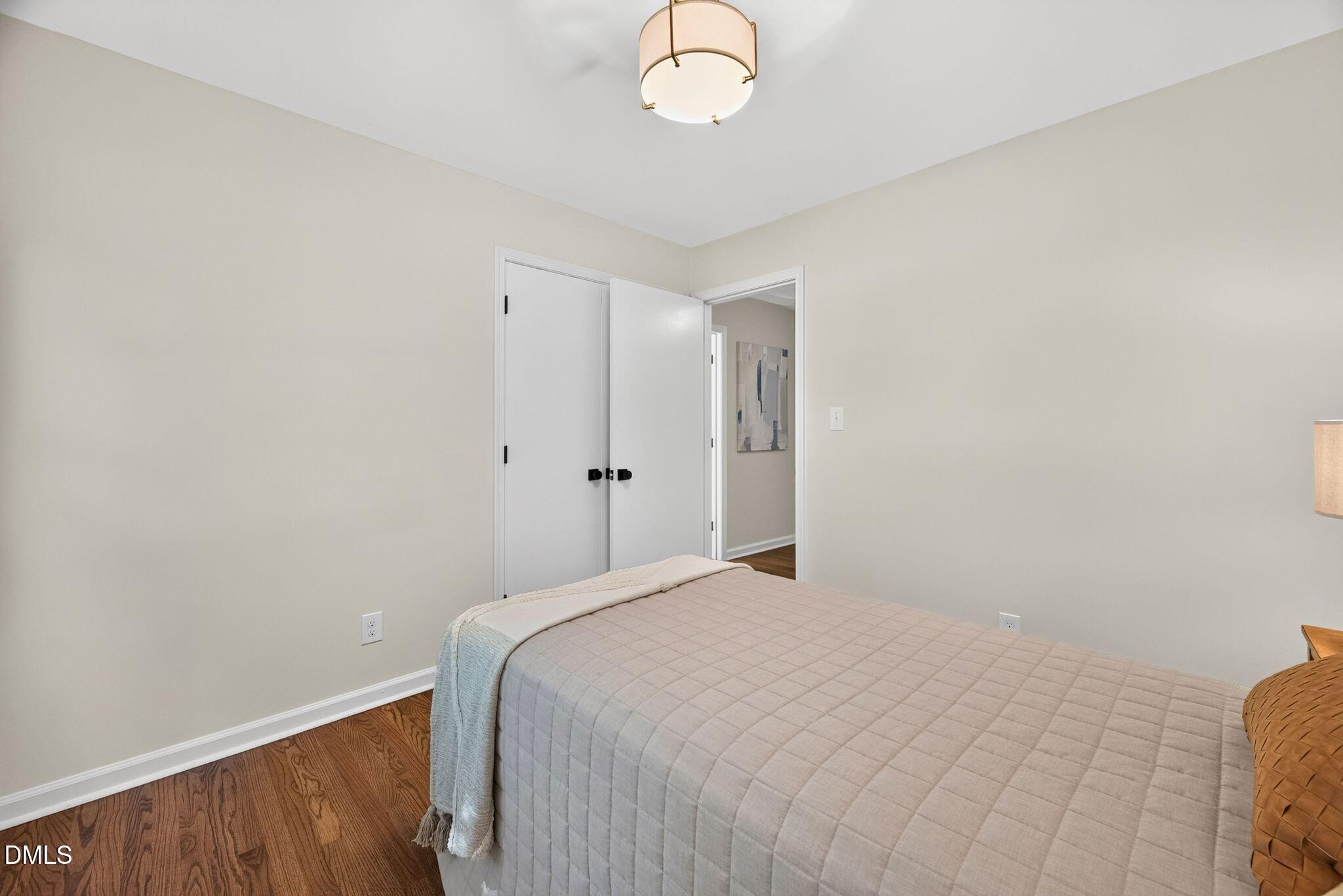 906 Griffis Street Property Photo 23