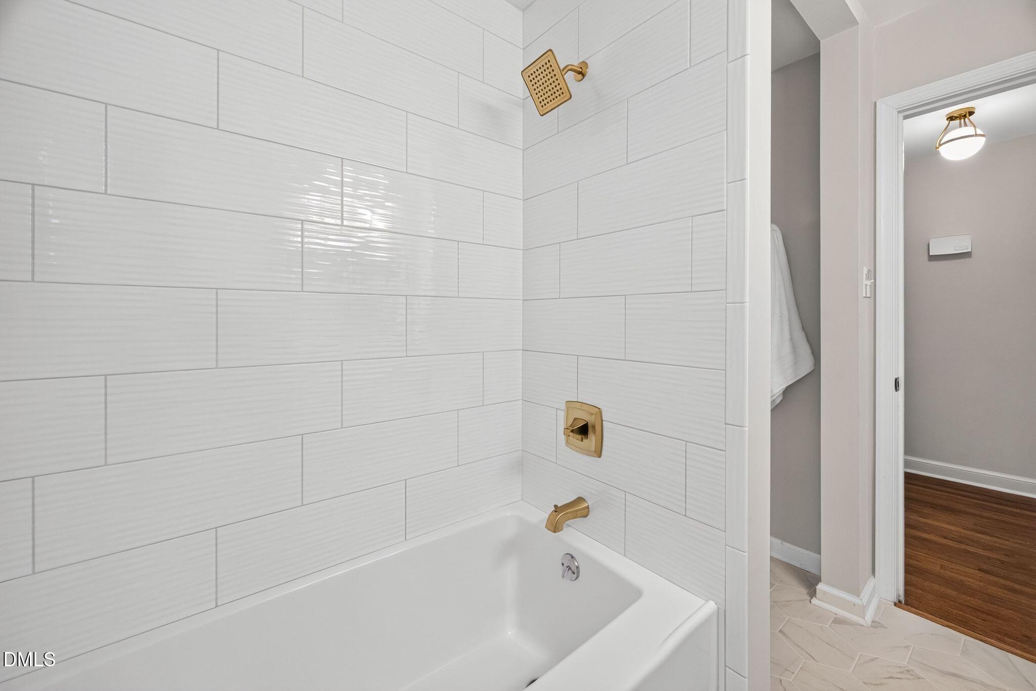 906 Griffis Street Property Photo 25
