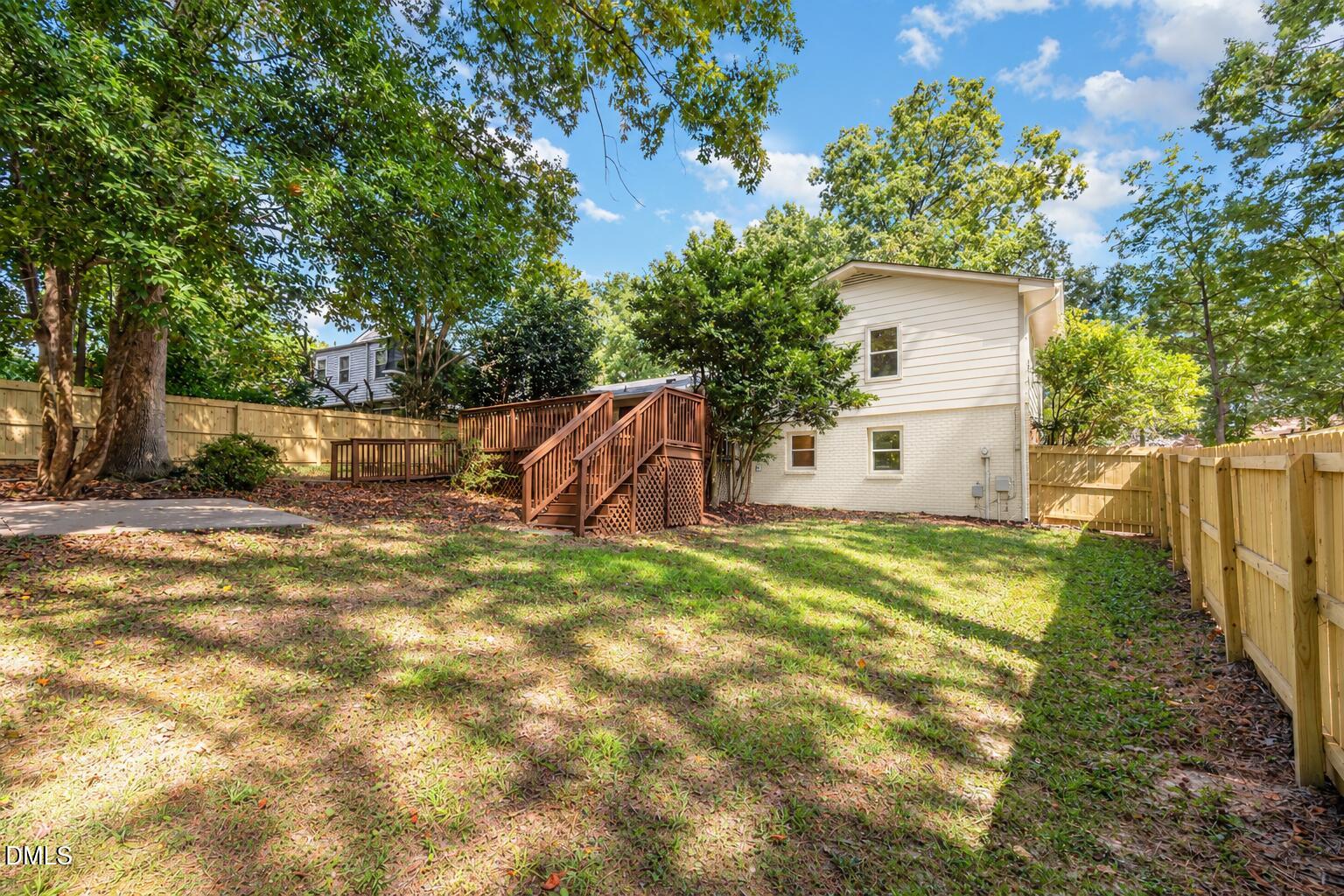 906 Griffis Street Property Photo 29
