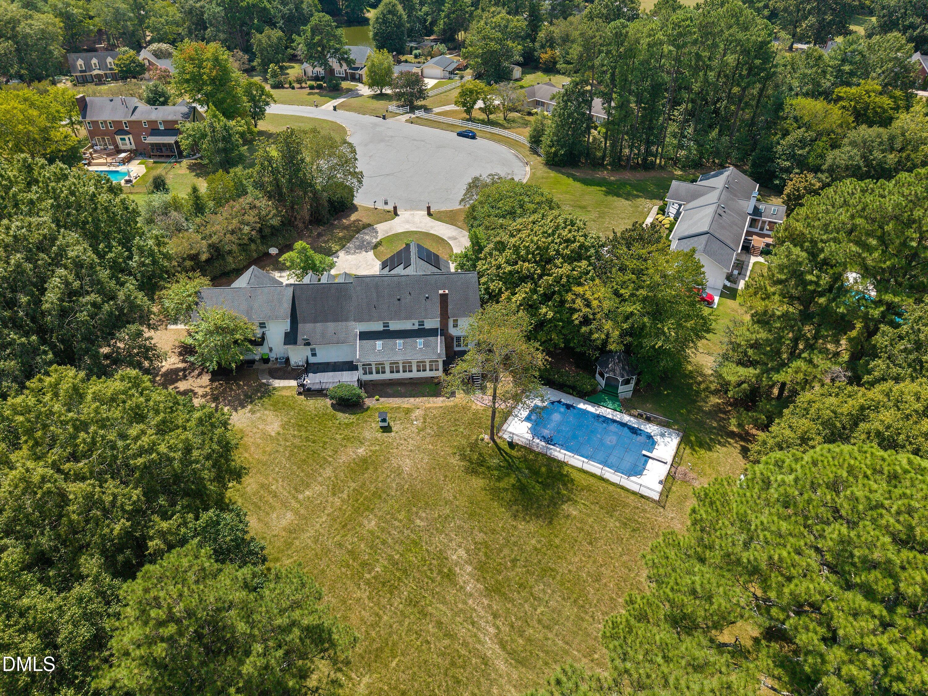 5808 Devon Circle Property Photo 6