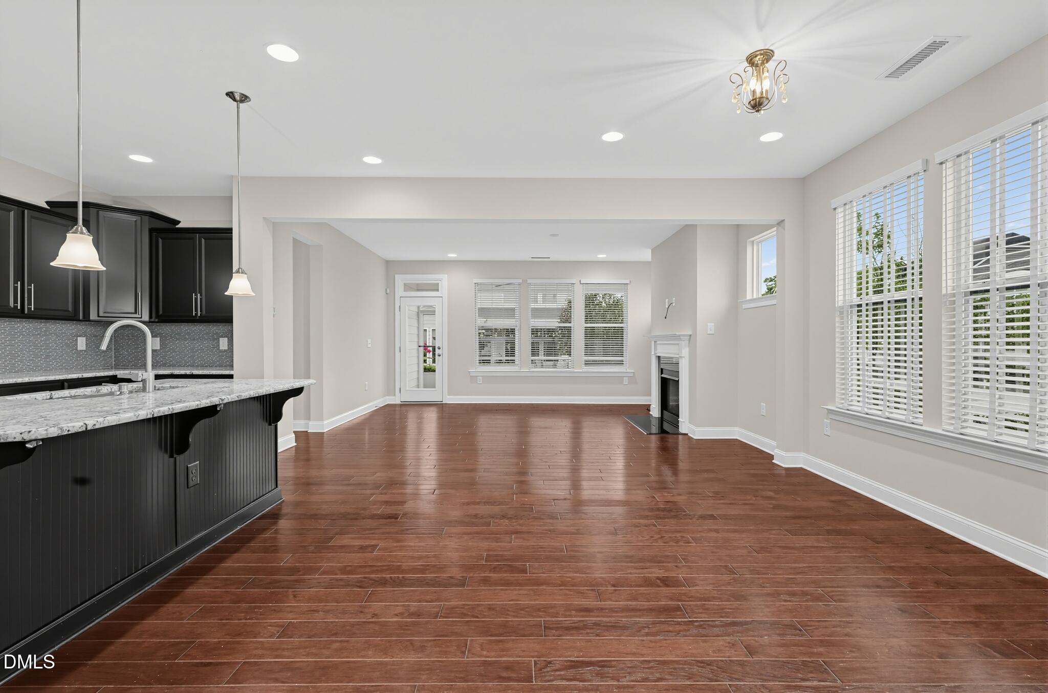 200 Begen Street Property Photo 8