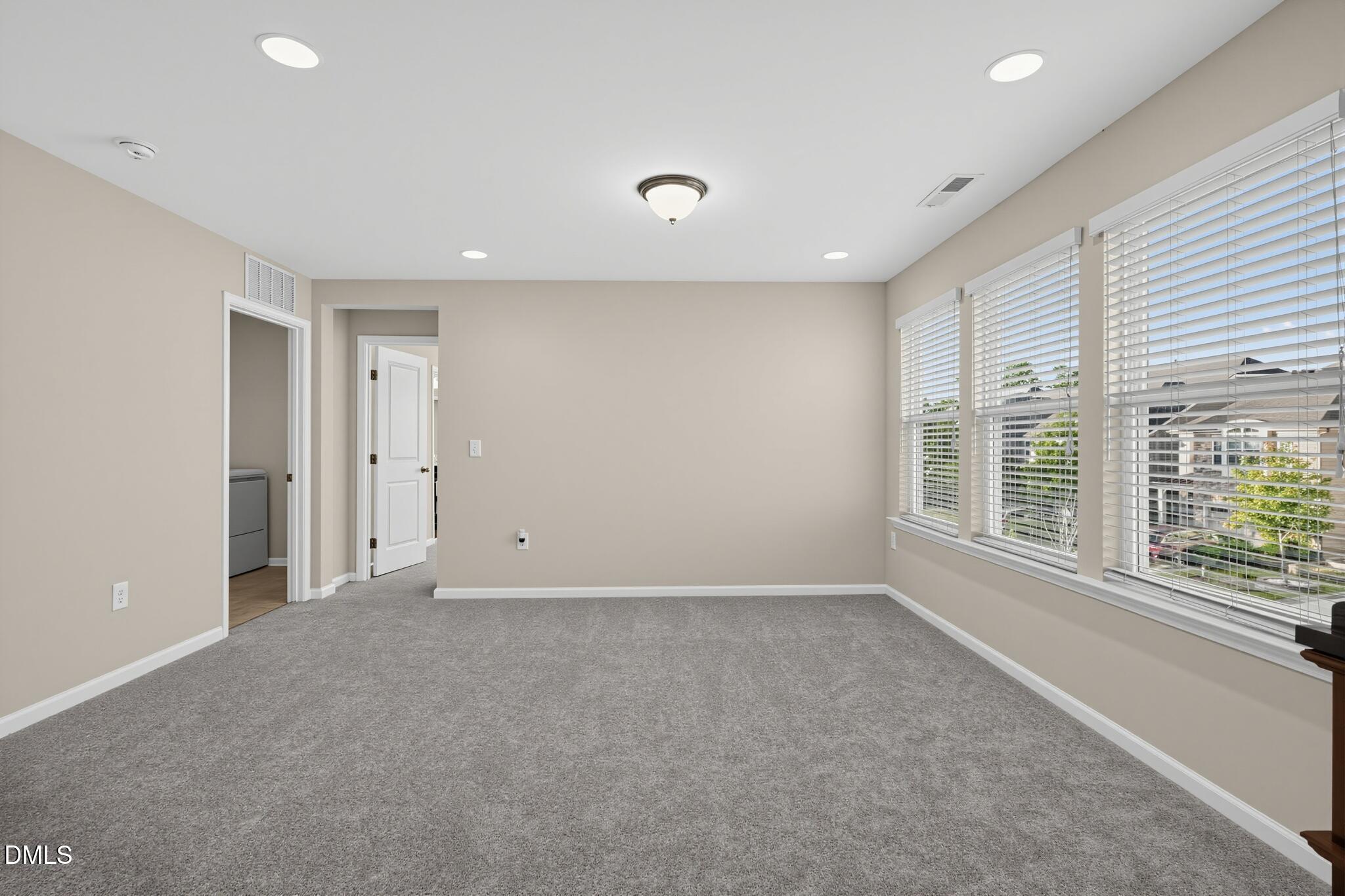 200 Begen Street Property Photo 12