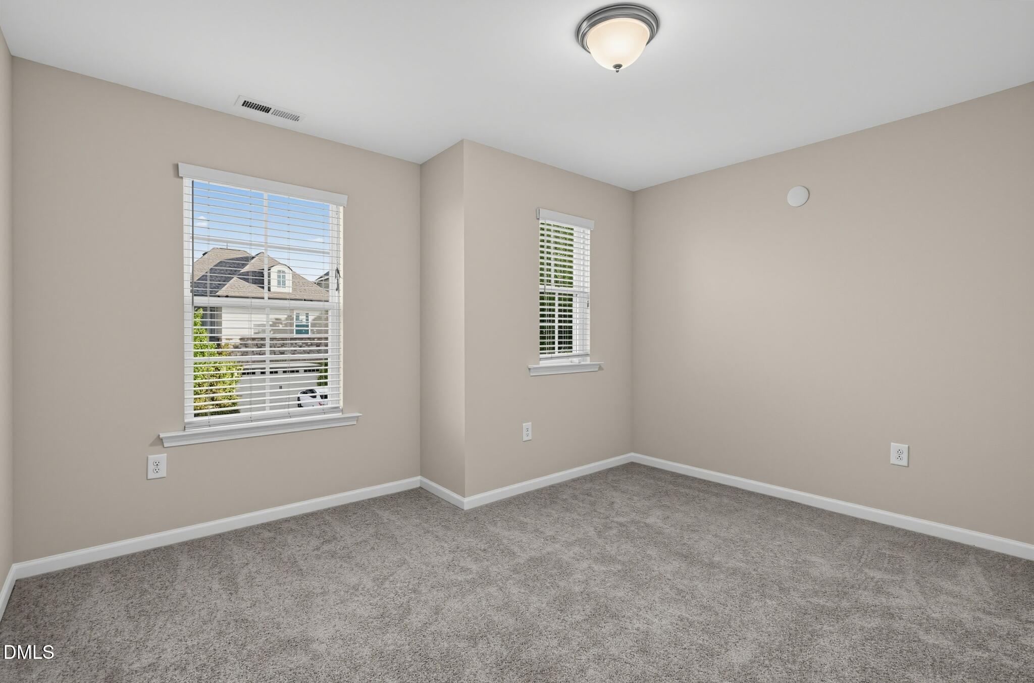 200 Begen Street Property Photo 20