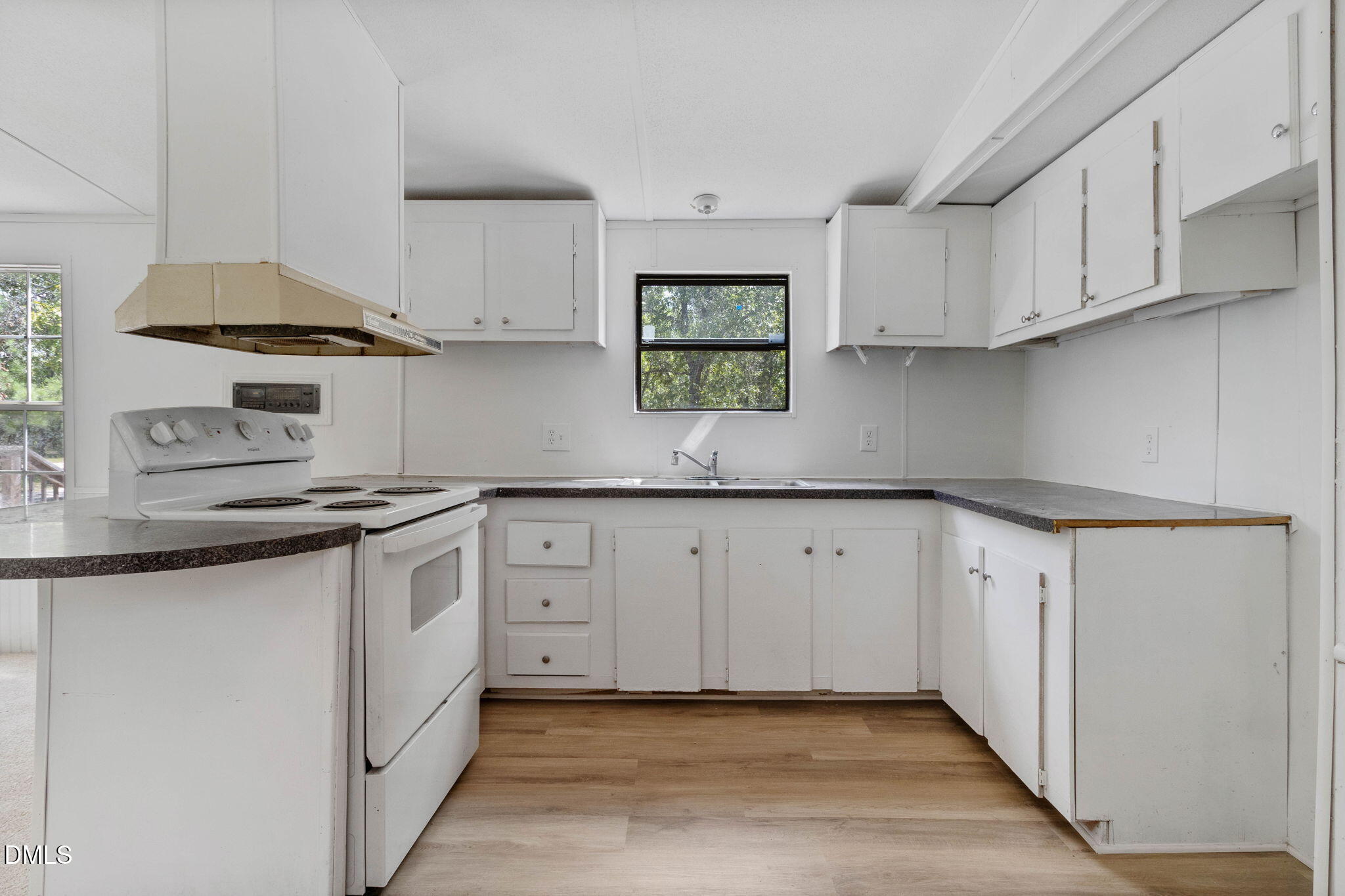 148 Autumn Drive Property Photo 2