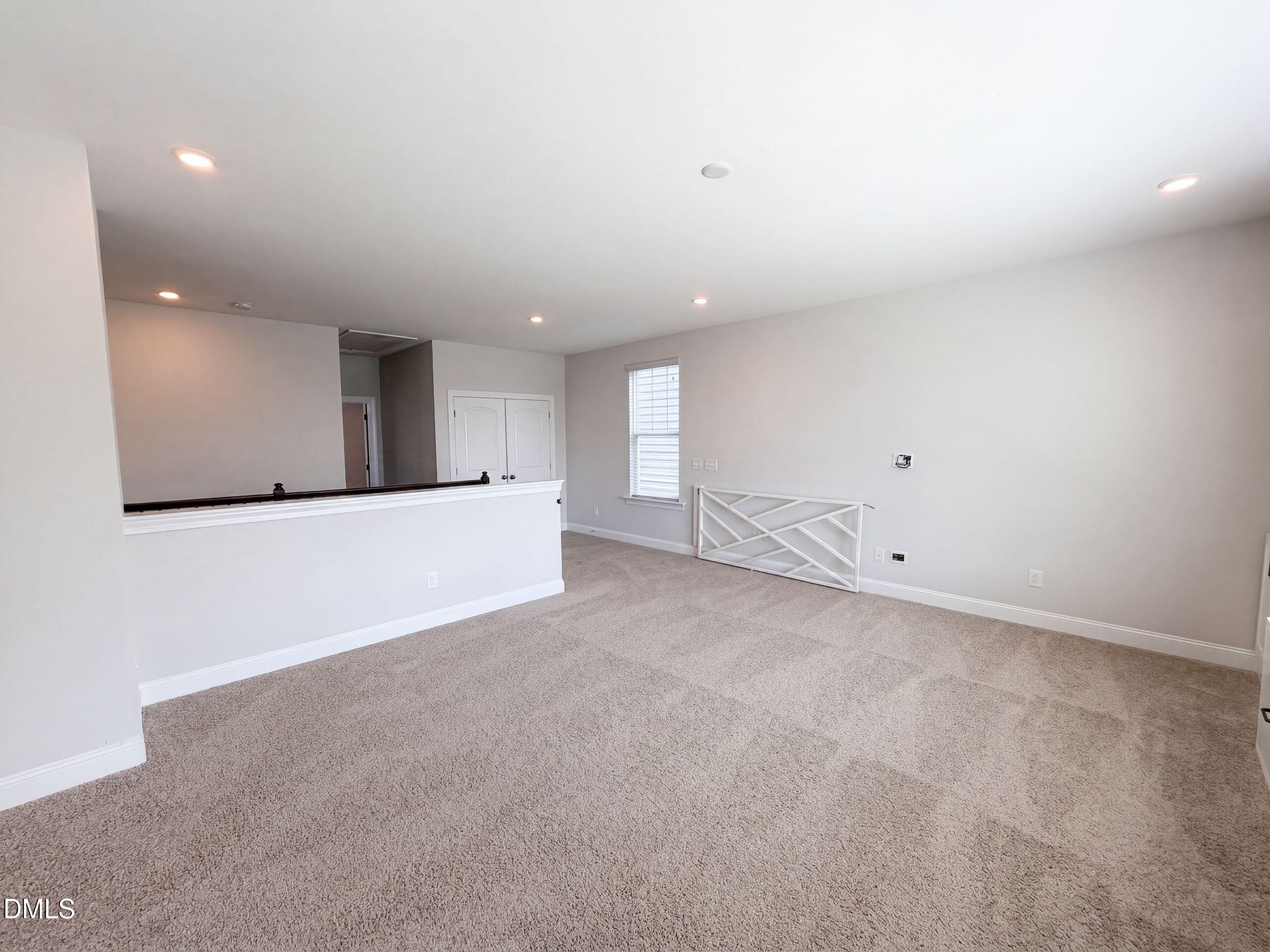 1102 Meadow Pond Drive Property Photo 15