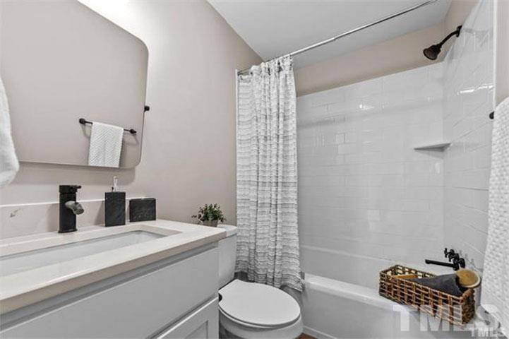 2434 Stevens Road Property Photo 12