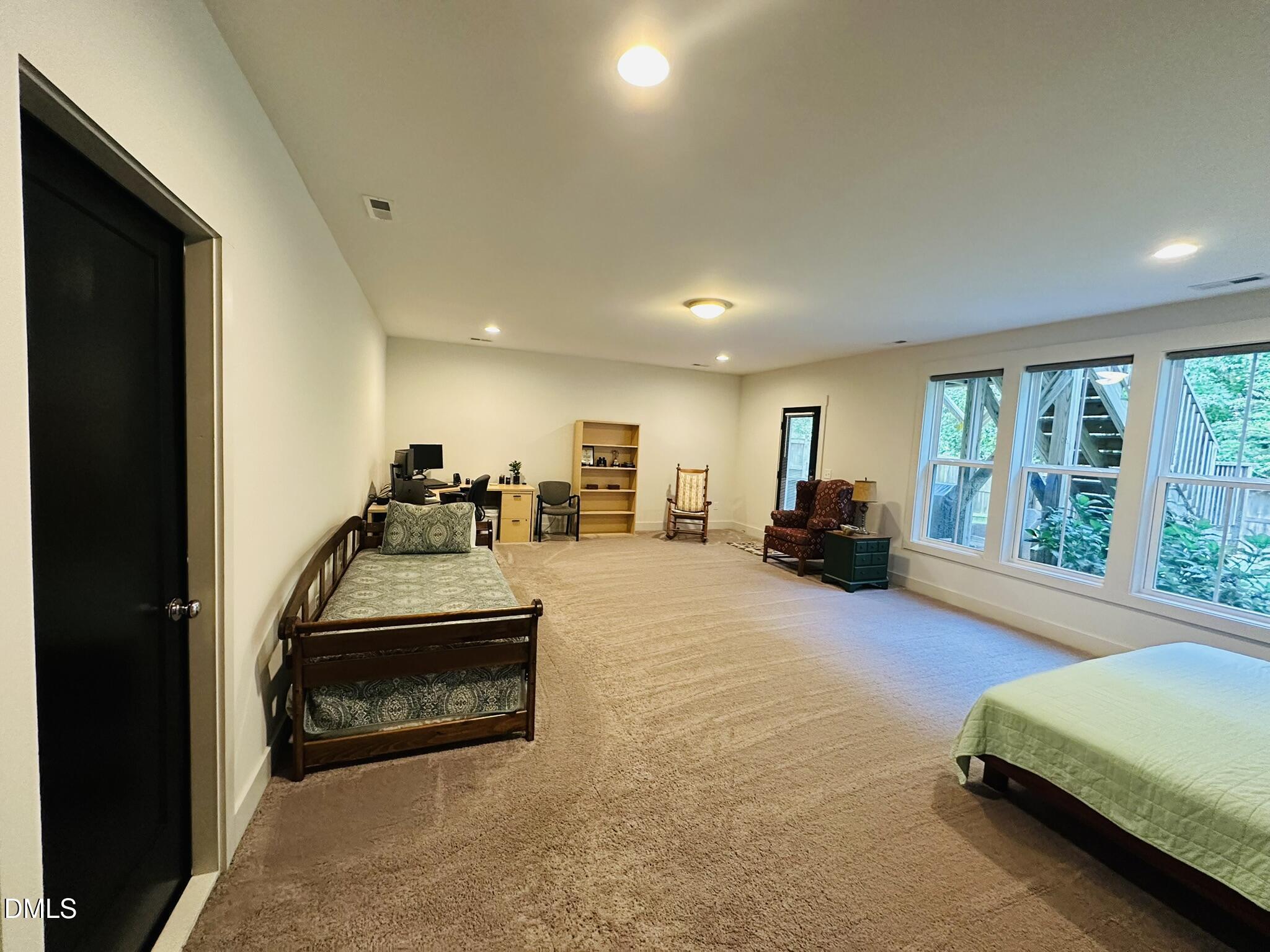 400 Vintage Point Lane Property Photo 18