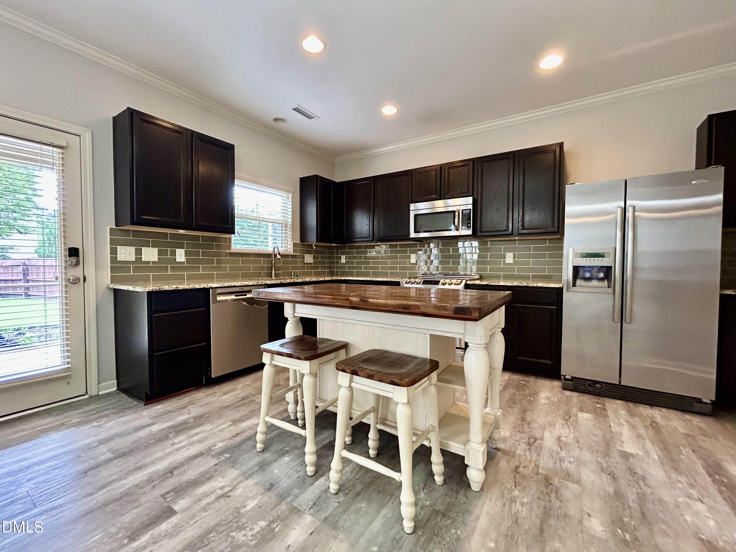 2115 Old Rosebud Drive Property Photo 4