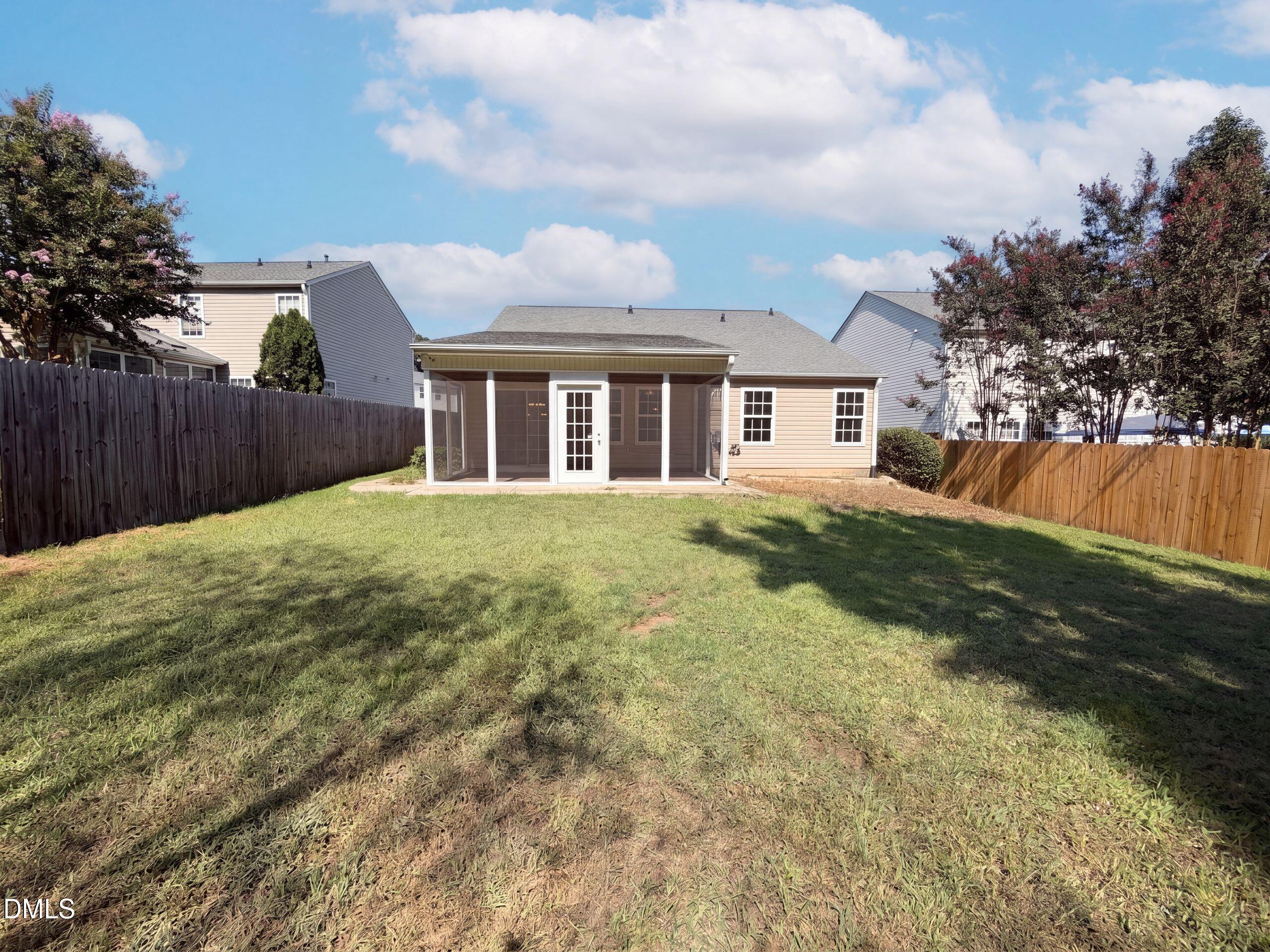 5512 Spindlewood Court Property Photo 5