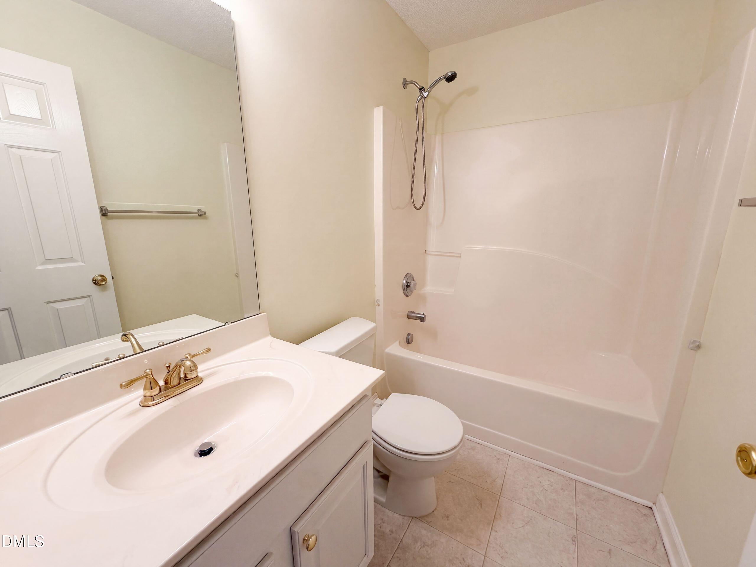 5512 Spindlewood Court Property Photo 13