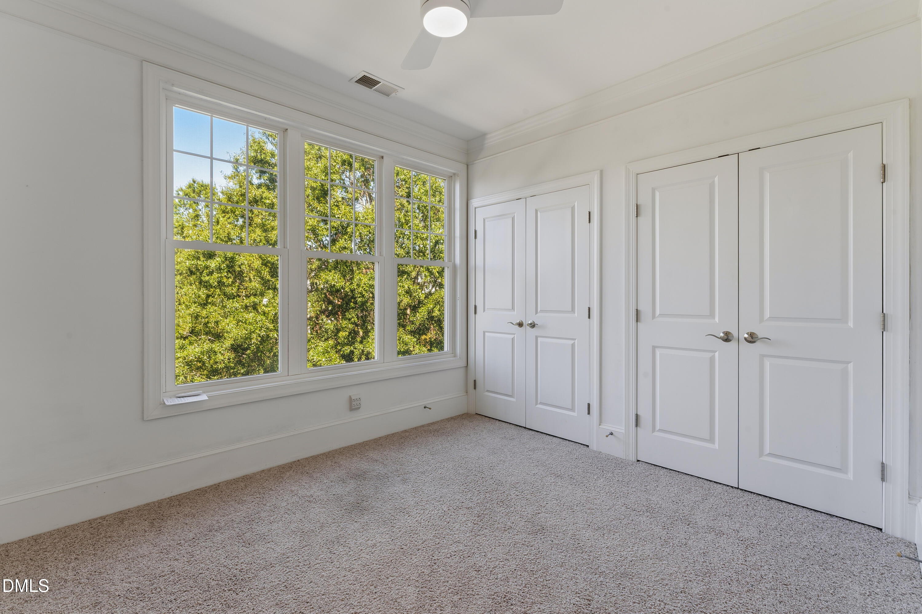 501 Finsbury Street Apt 303 Property Photo 24
