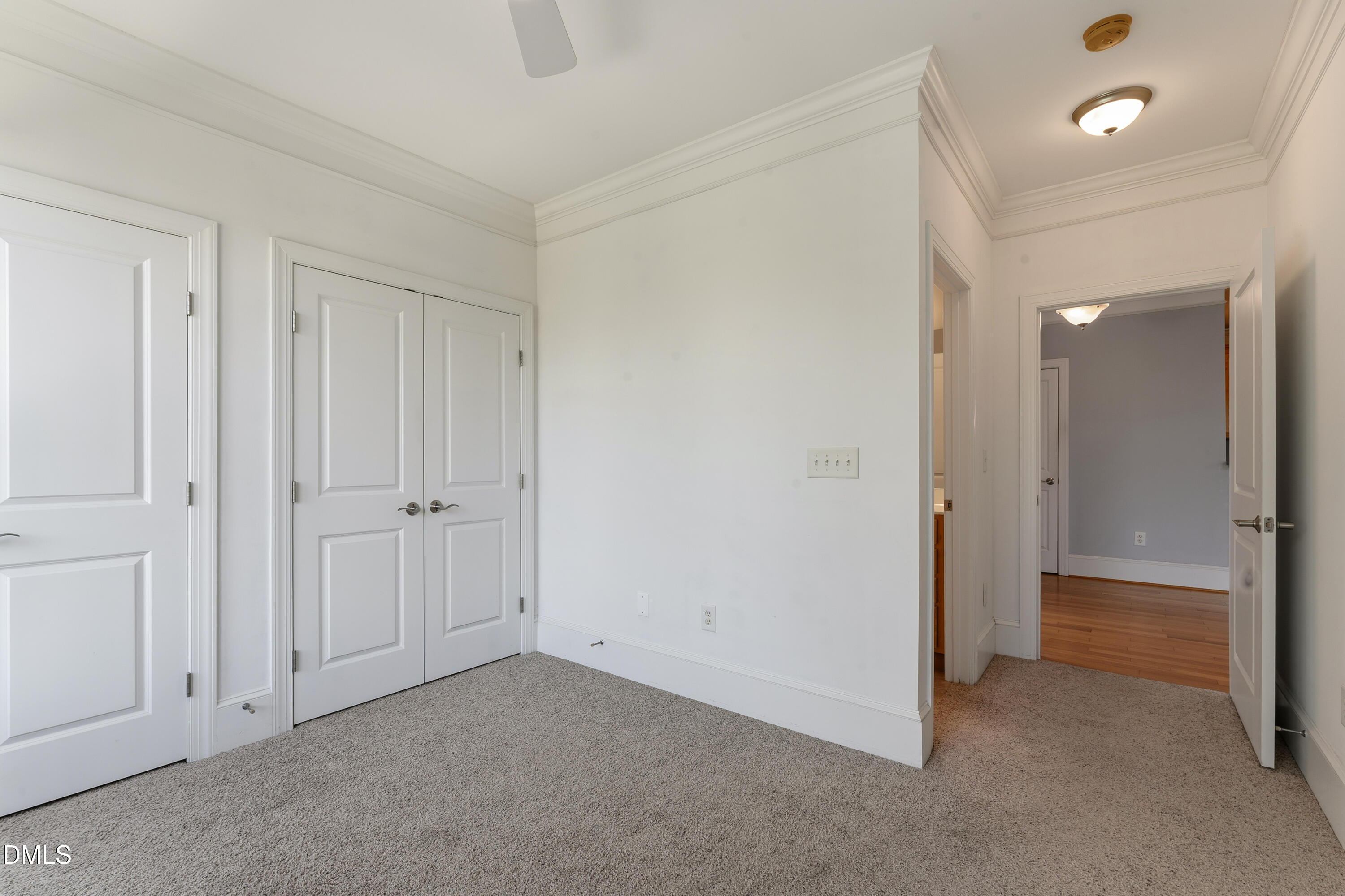 501 Finsbury Street Apt 303 Property Photo 25