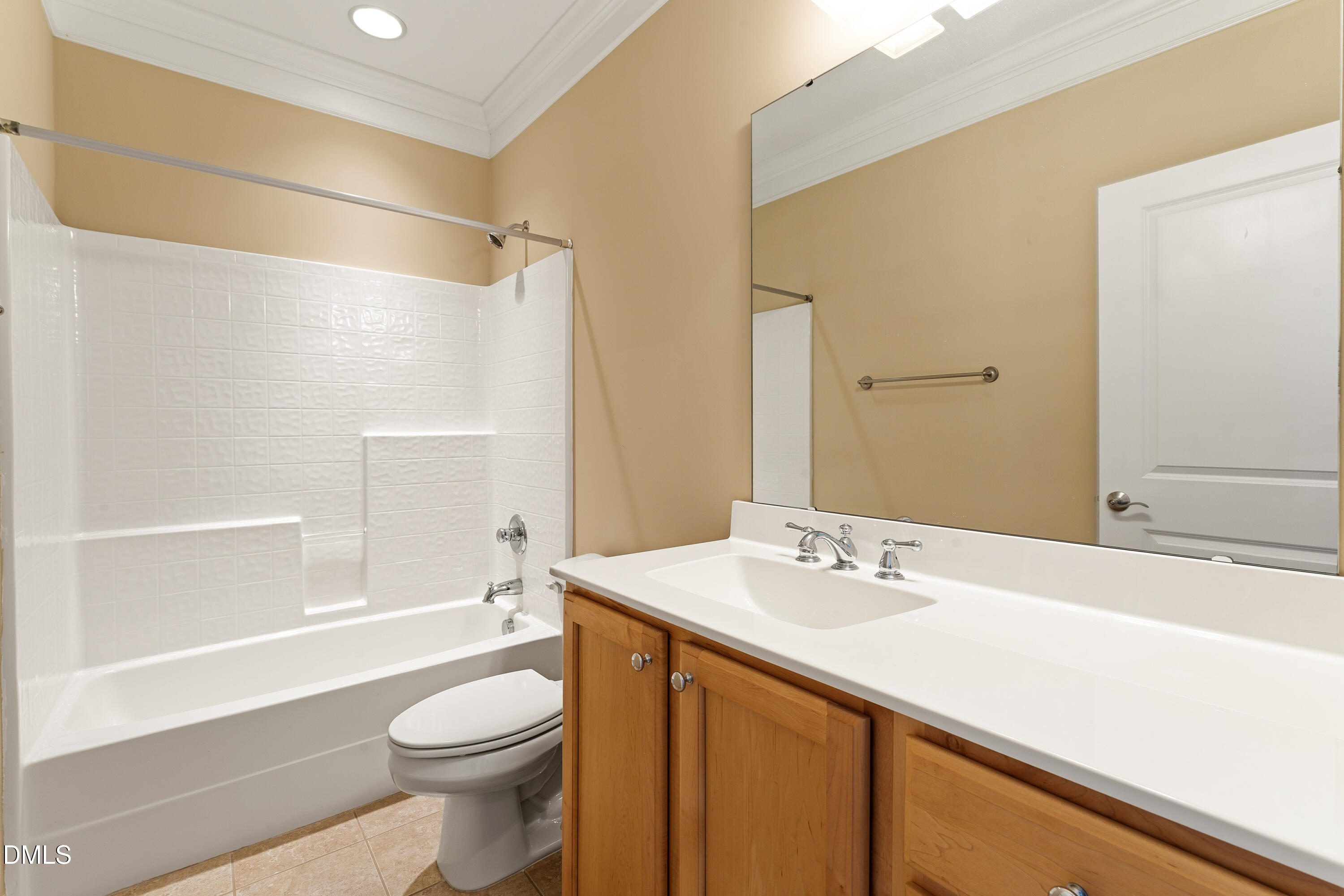 501 Finsbury Street Apt 303 Property Photo 26