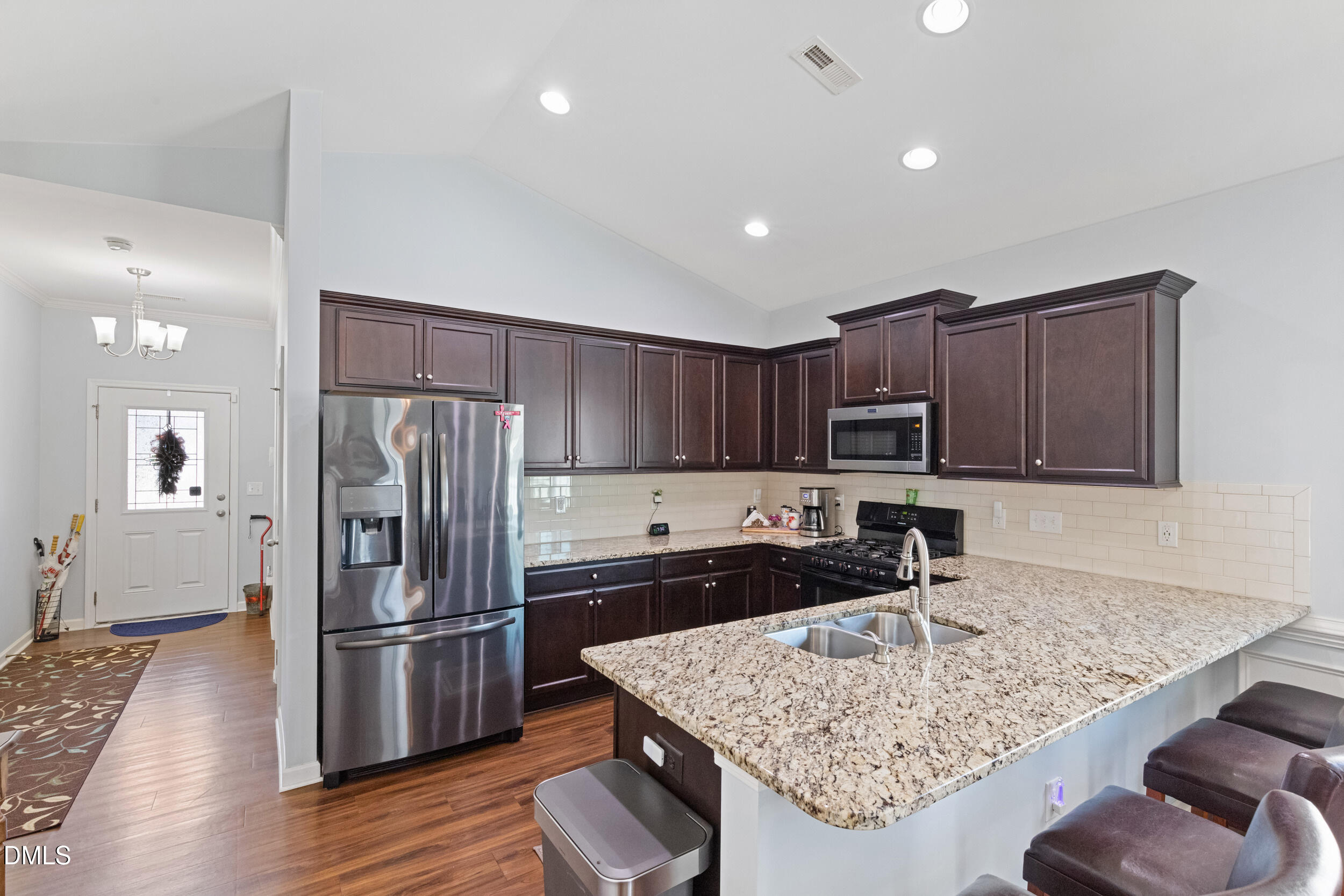 110 N Great White Way Property Photo 10