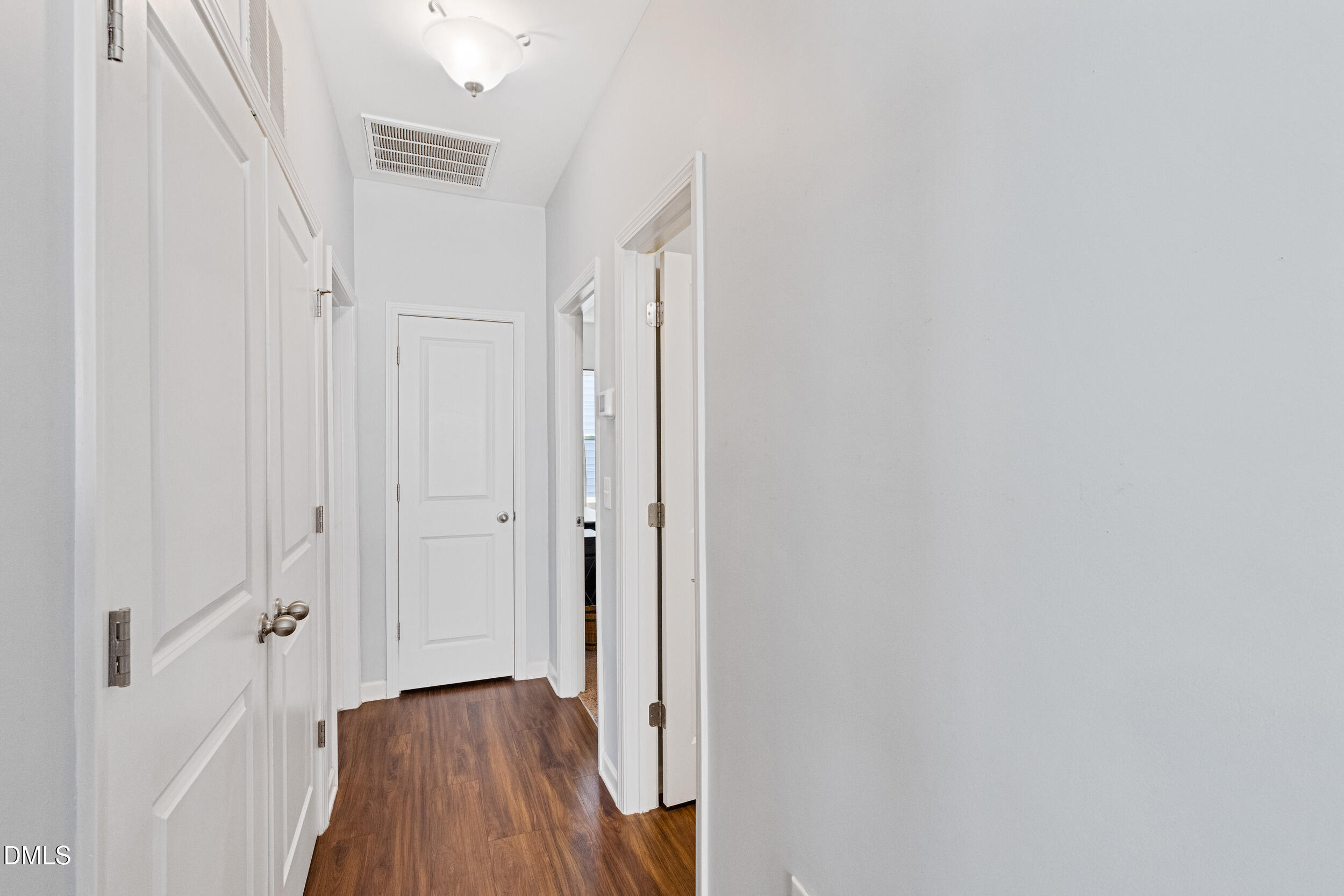110 N Great White Way Property Photo 19
