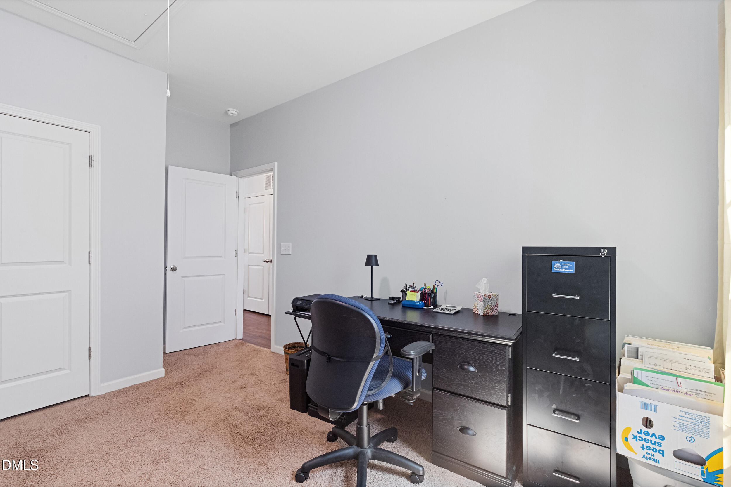 110 N Great White Way Property Photo 22