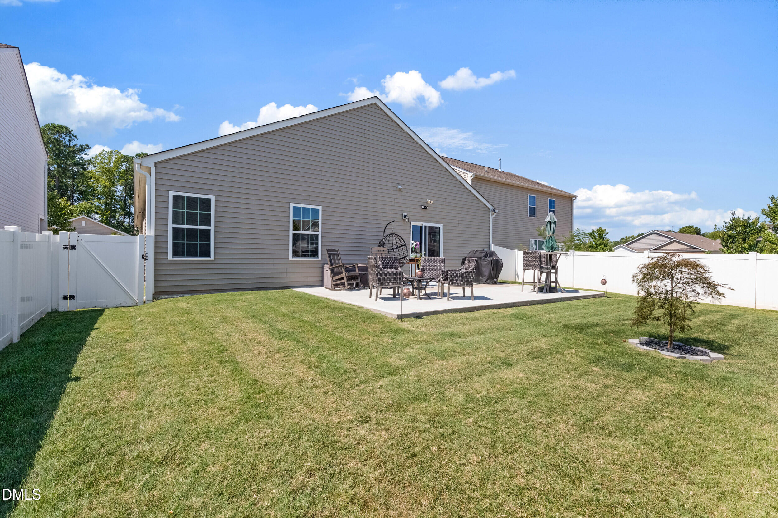 110 N Great White Way Property Photo 31