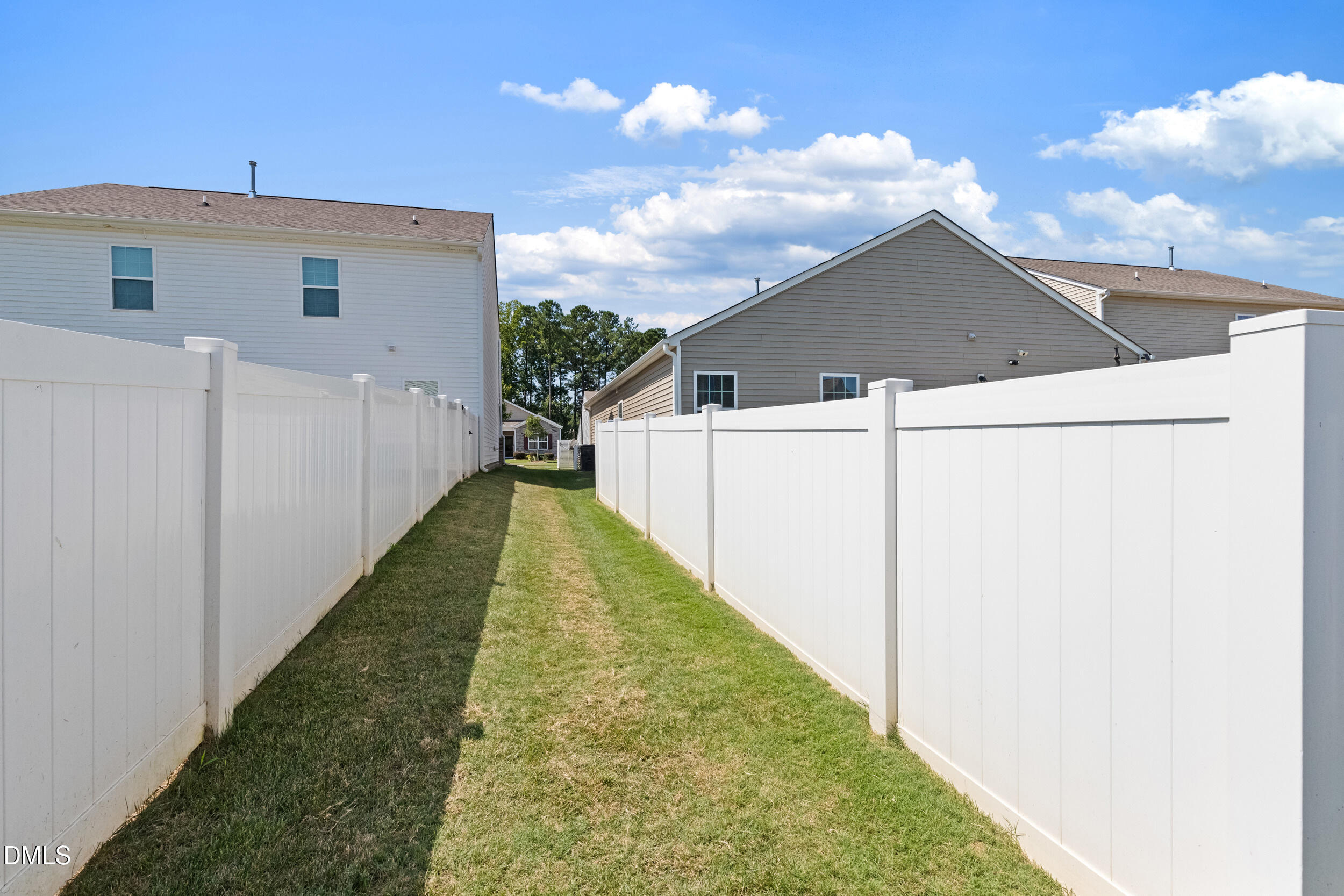 110 N Great White Way Property Photo 34