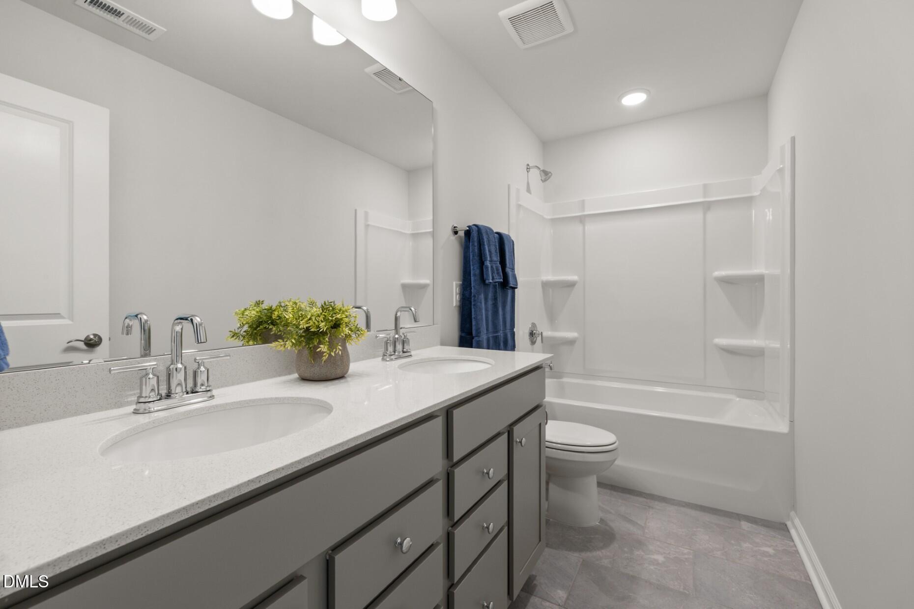 216 Armorial Court Property Photo 17