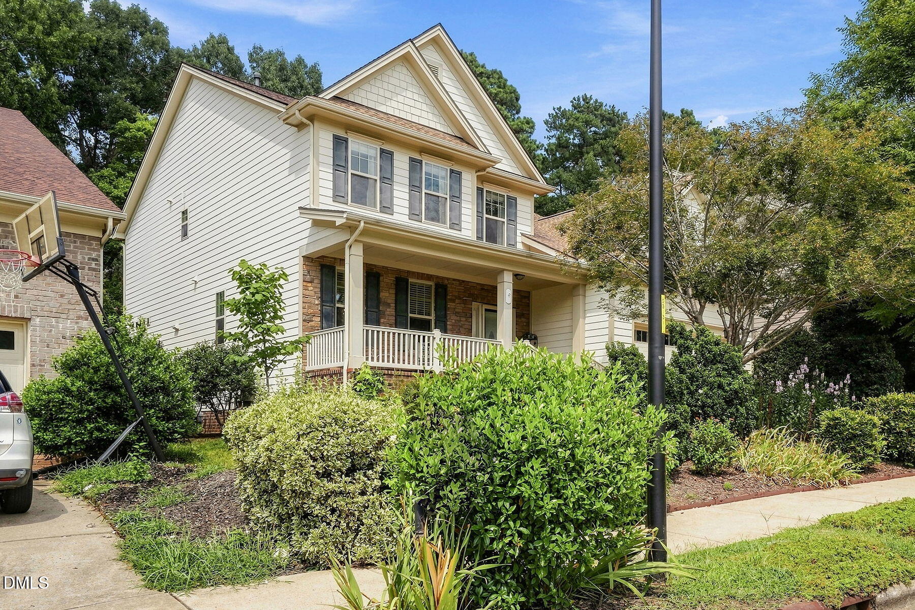 202 Briarfield Drive Property Photo 3