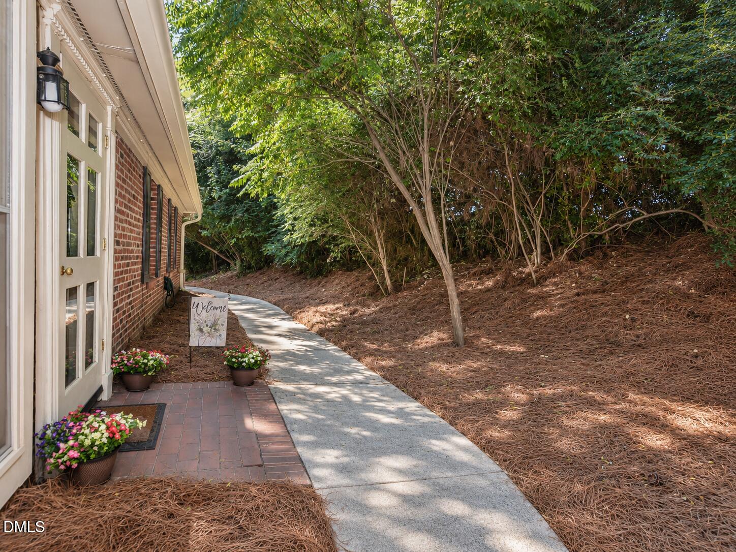 5674 Hamstead Crossing Property Photo 5