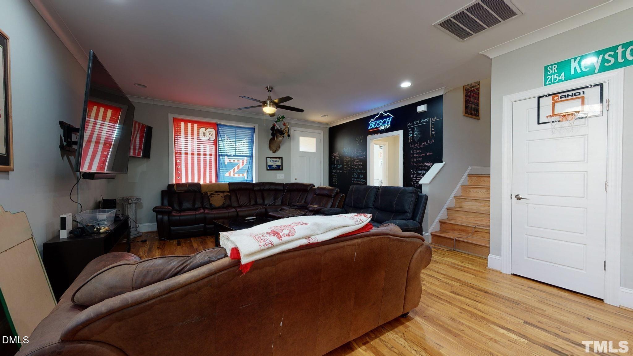 5012 Western Boulevard Property Photo 10