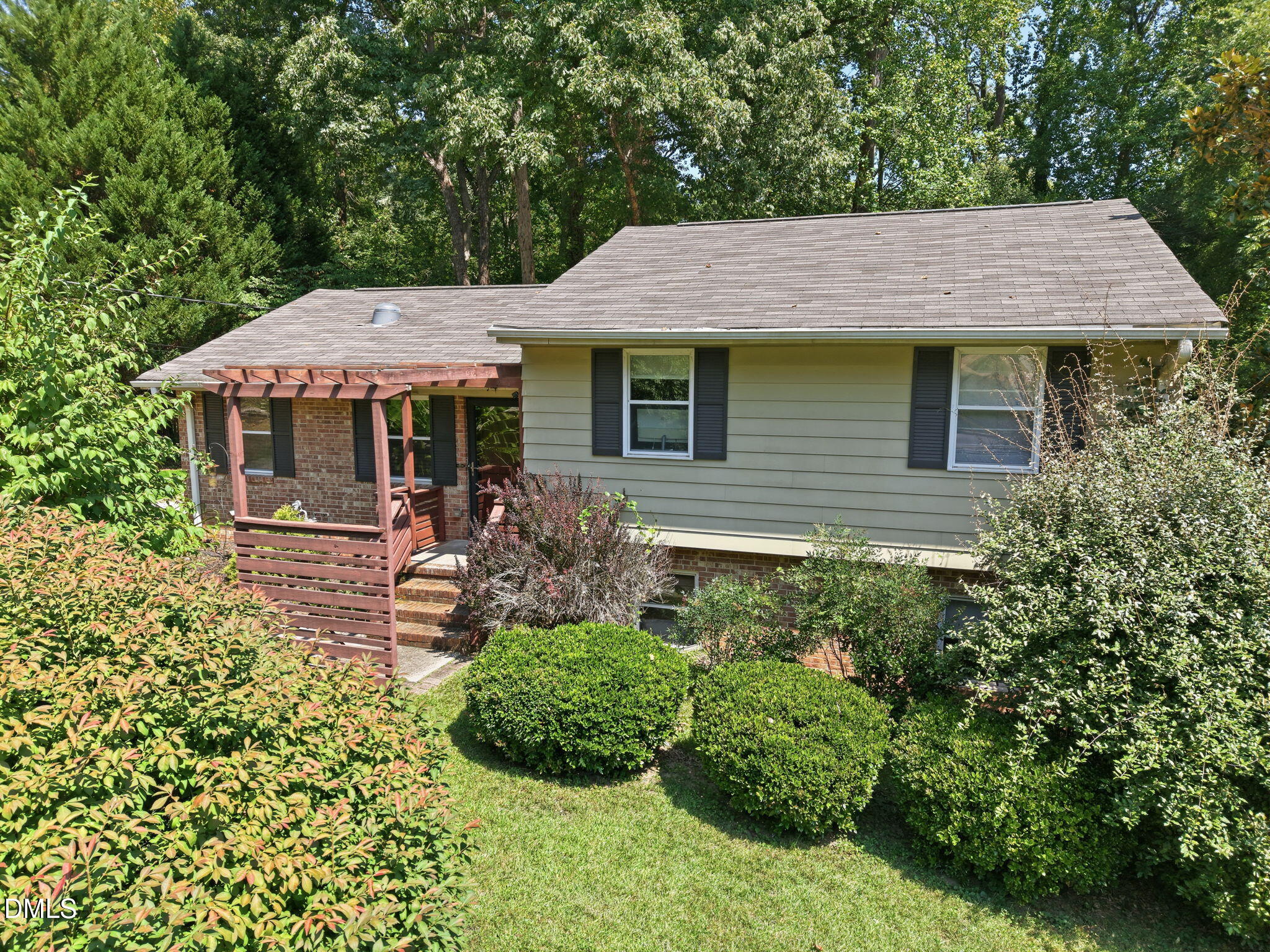 5016 Lakemont Drive Property Photo 1