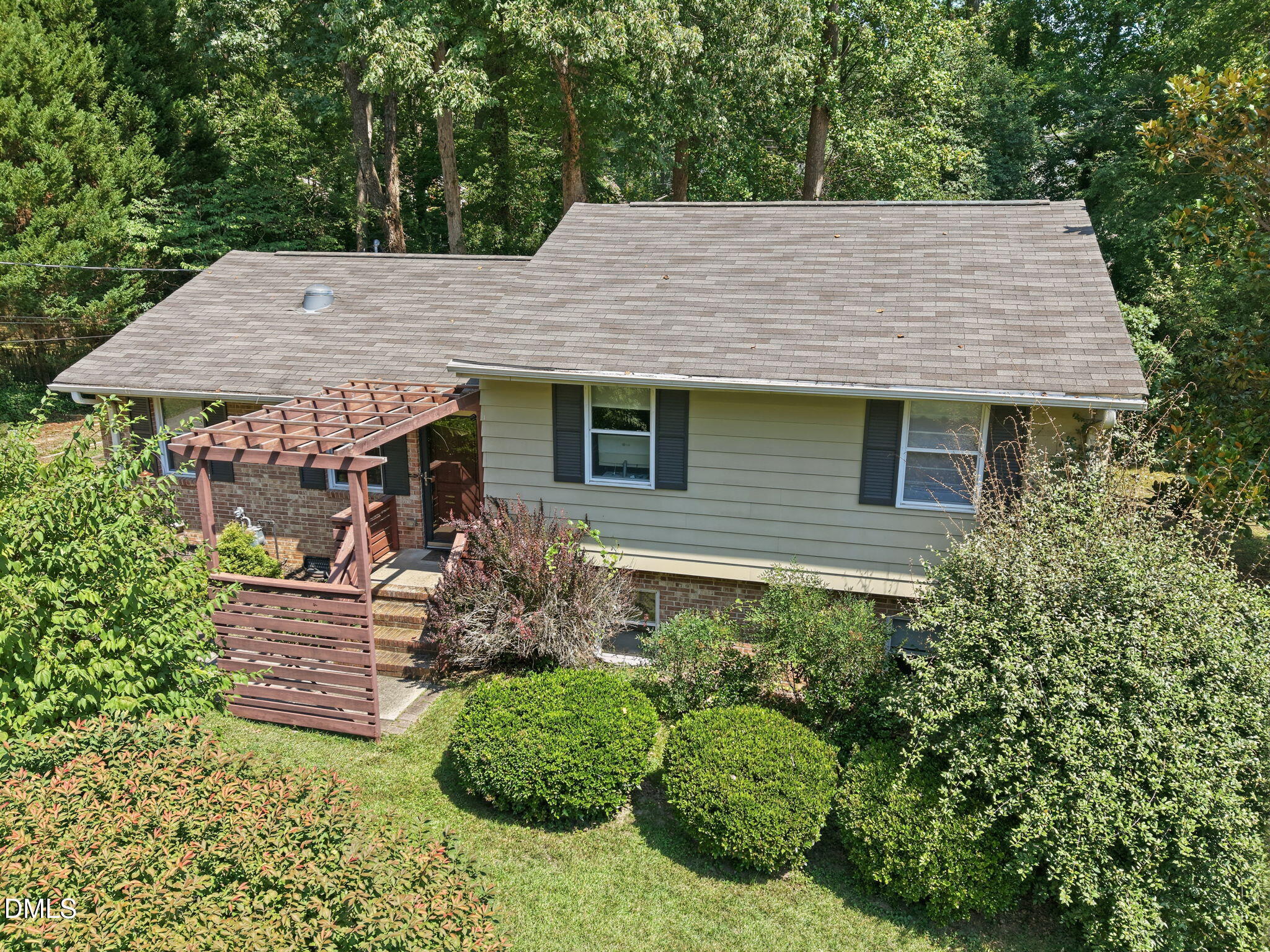5016 Lakemont Drive Property Photo 4