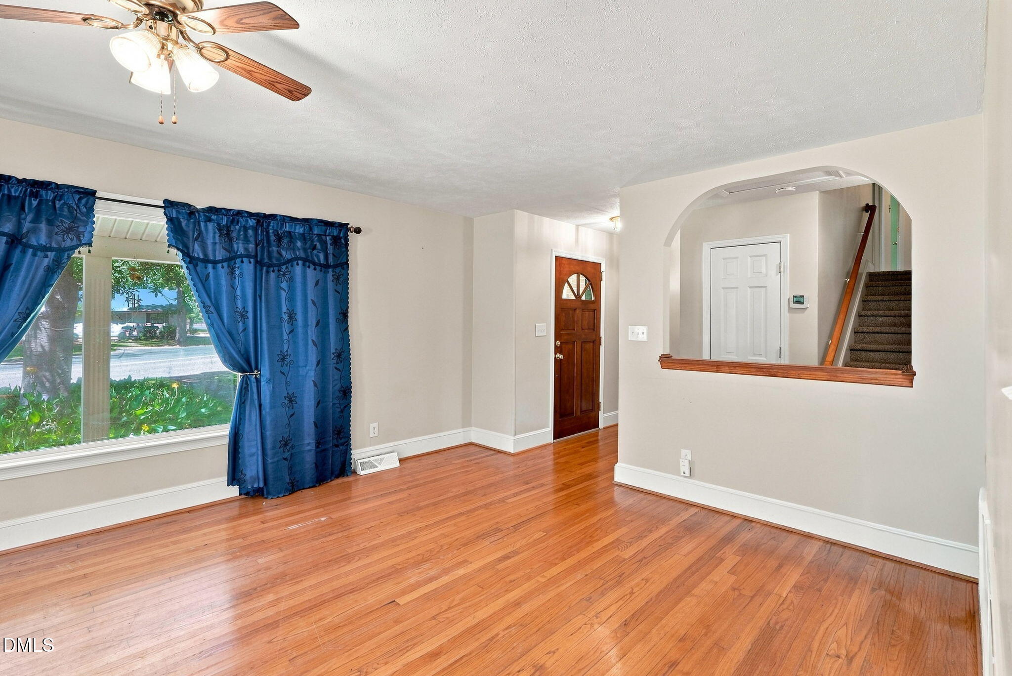 1201 S Crescent Drive Property Photo 5