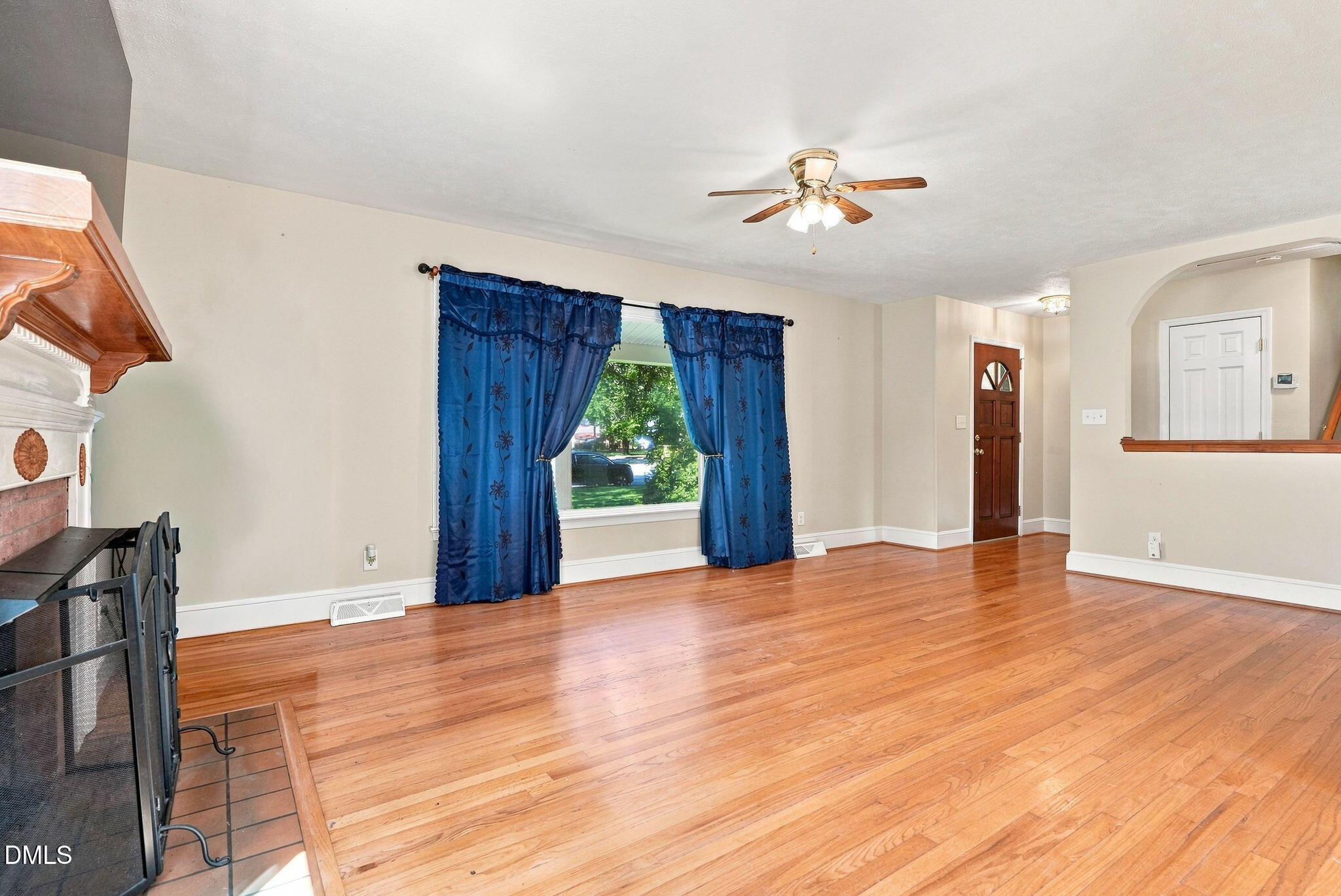 1201 S Crescent Drive Property Photo 7