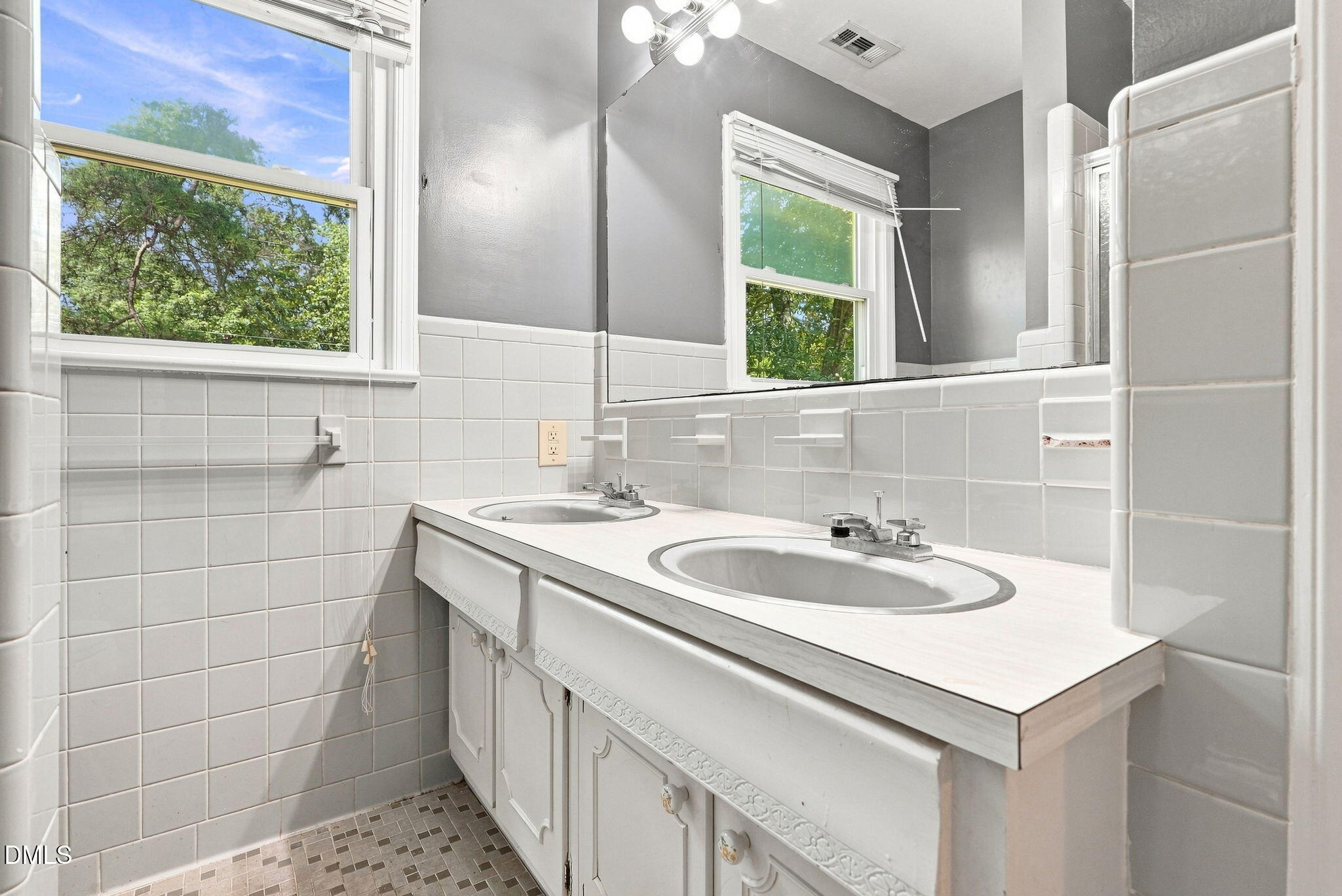 1201 S Crescent Drive Property Photo 25