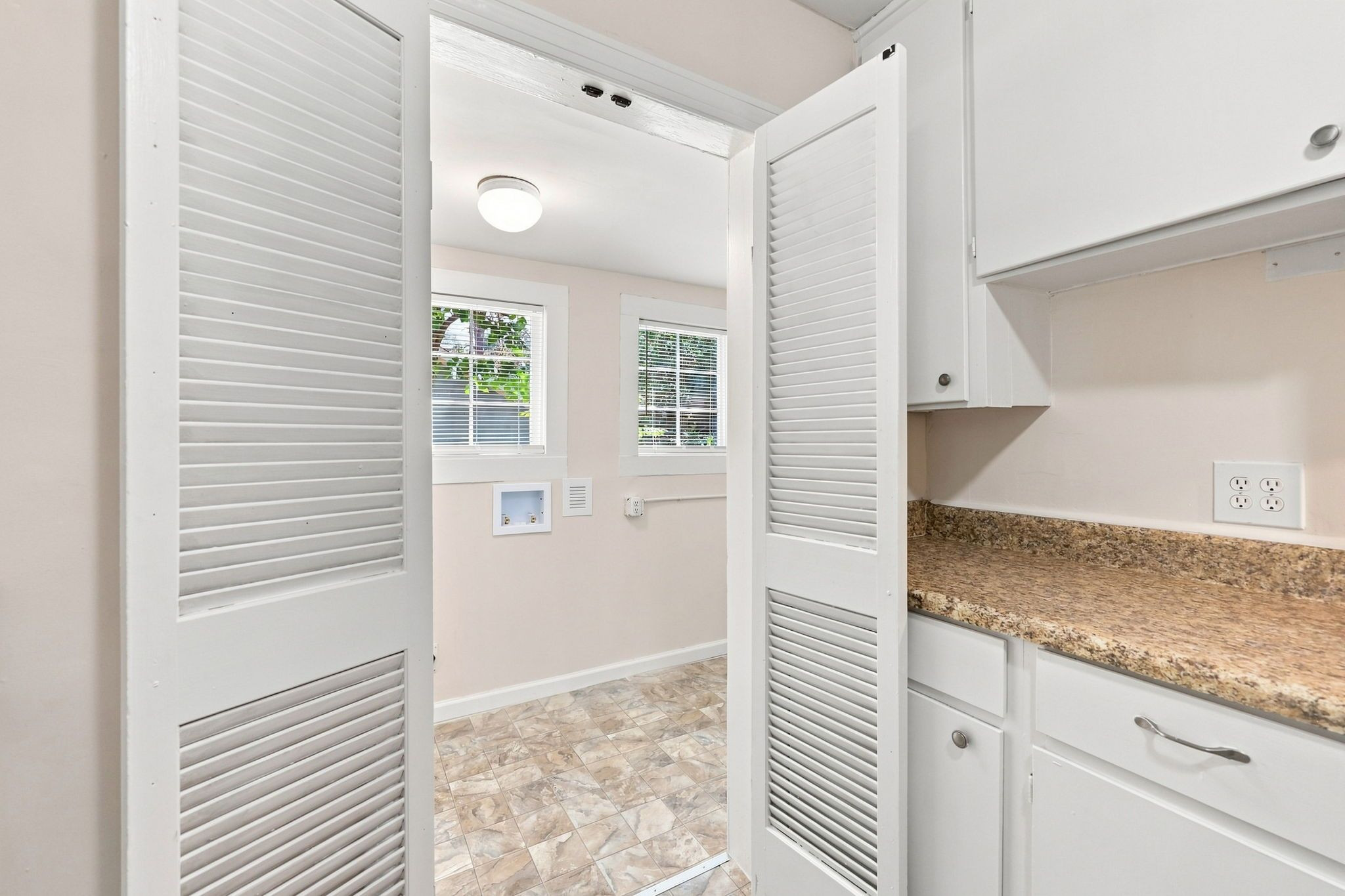 1410 Rosedale Avenue Property Photo 10