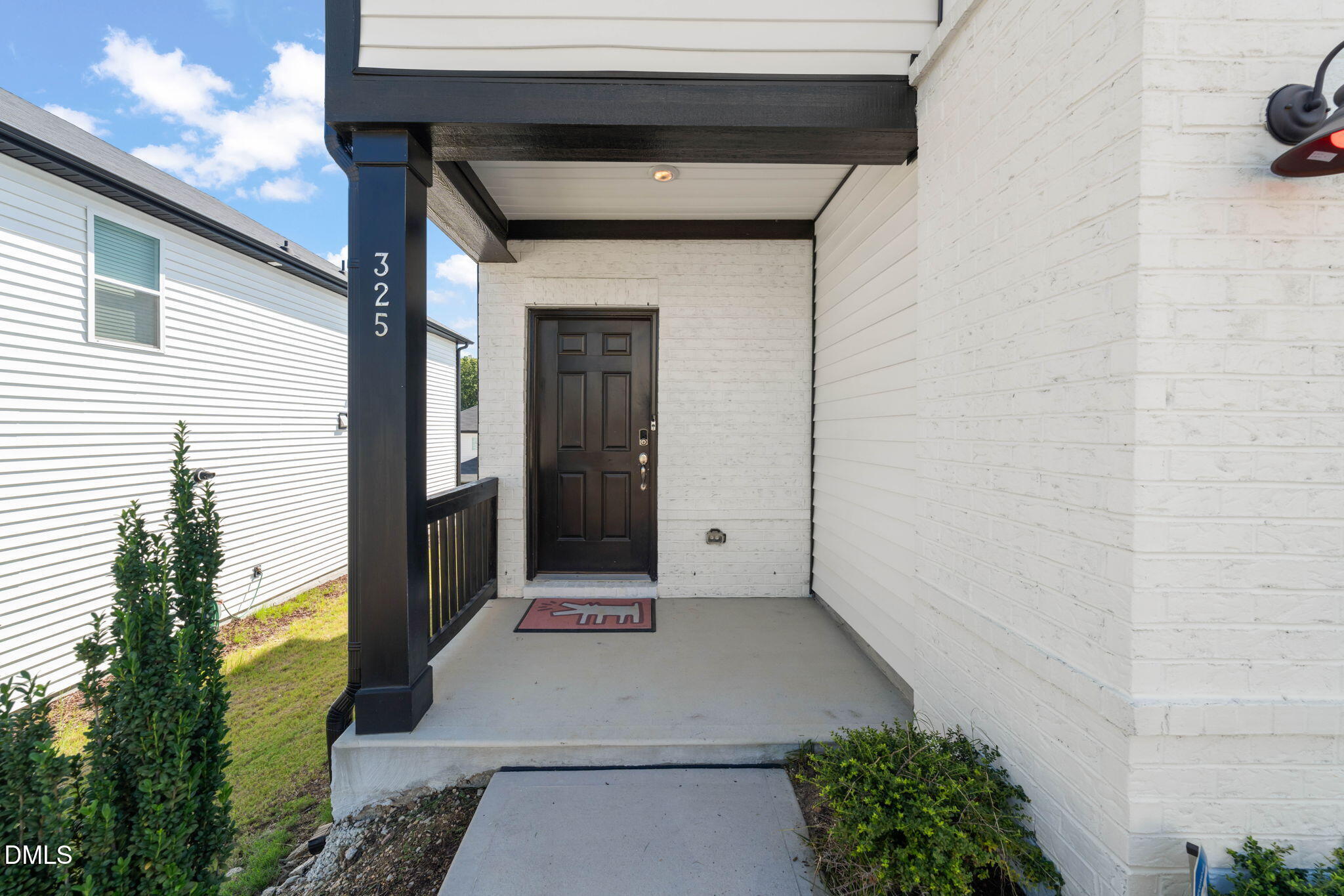 325 Diversity Way Property Photo 2