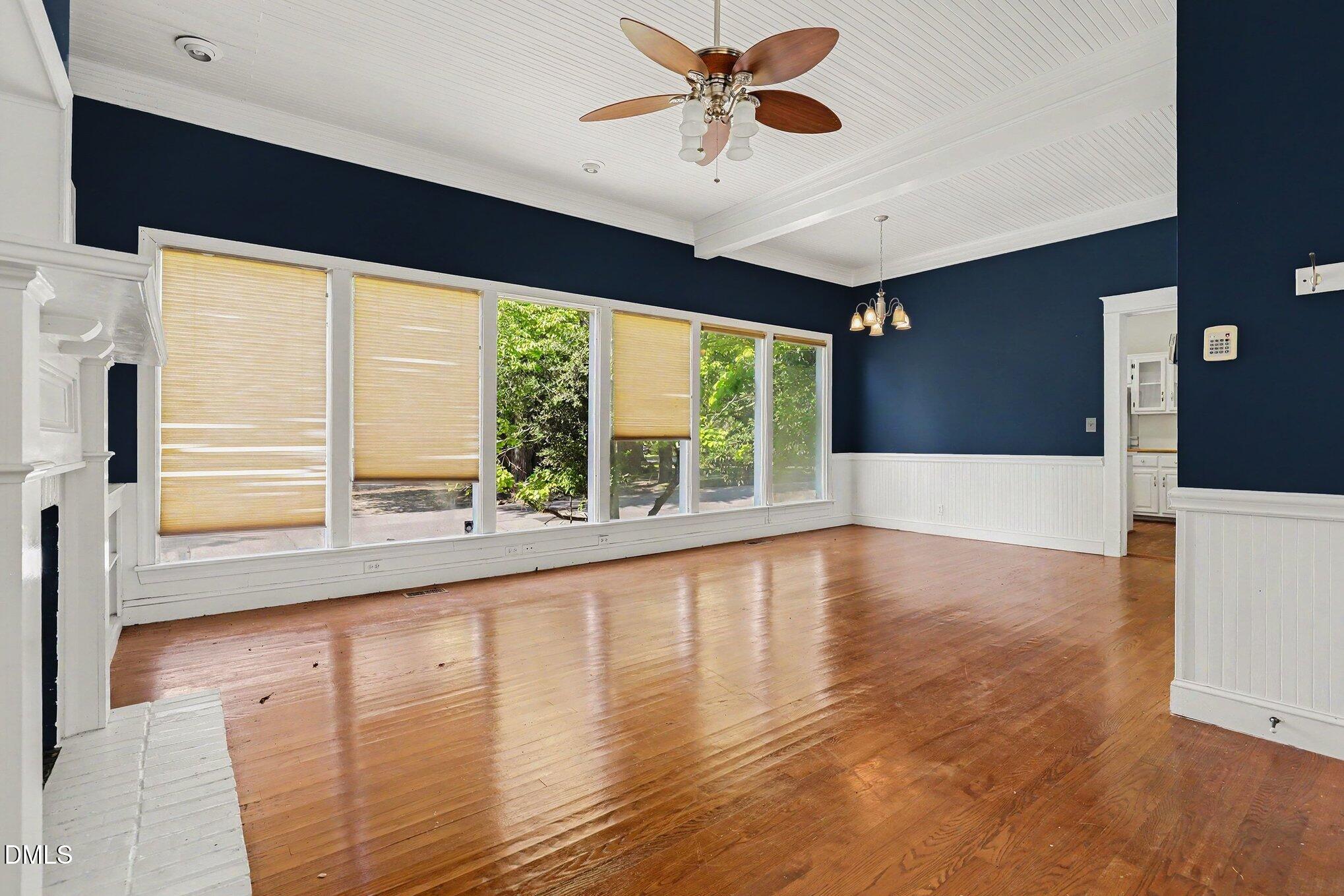 202 N Green Street Property Photo 13