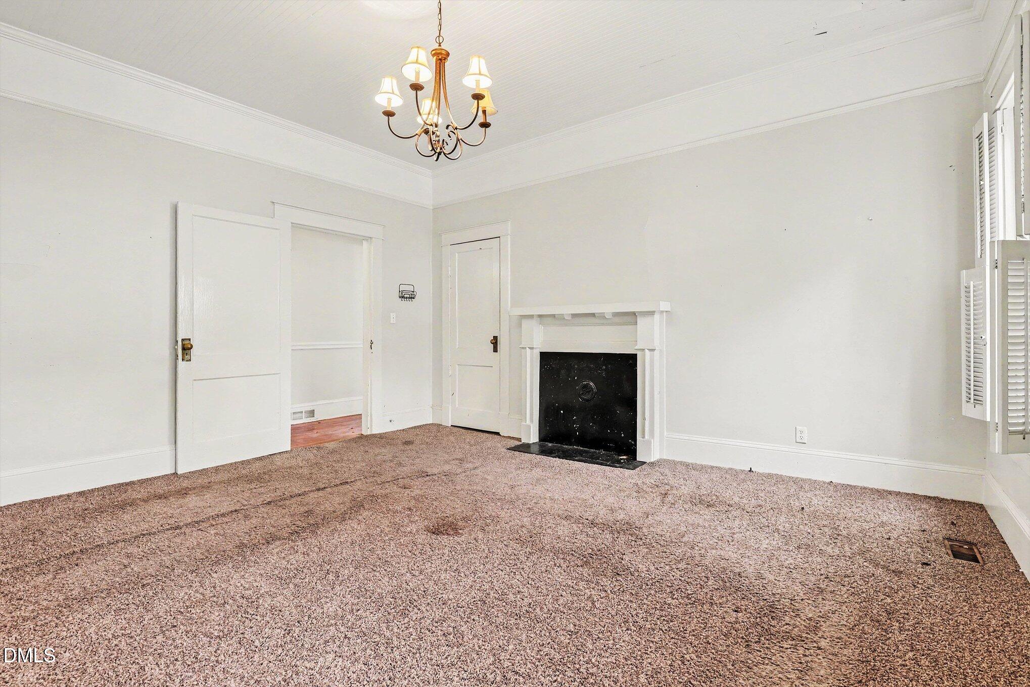 202 N Green Street Property Photo 15