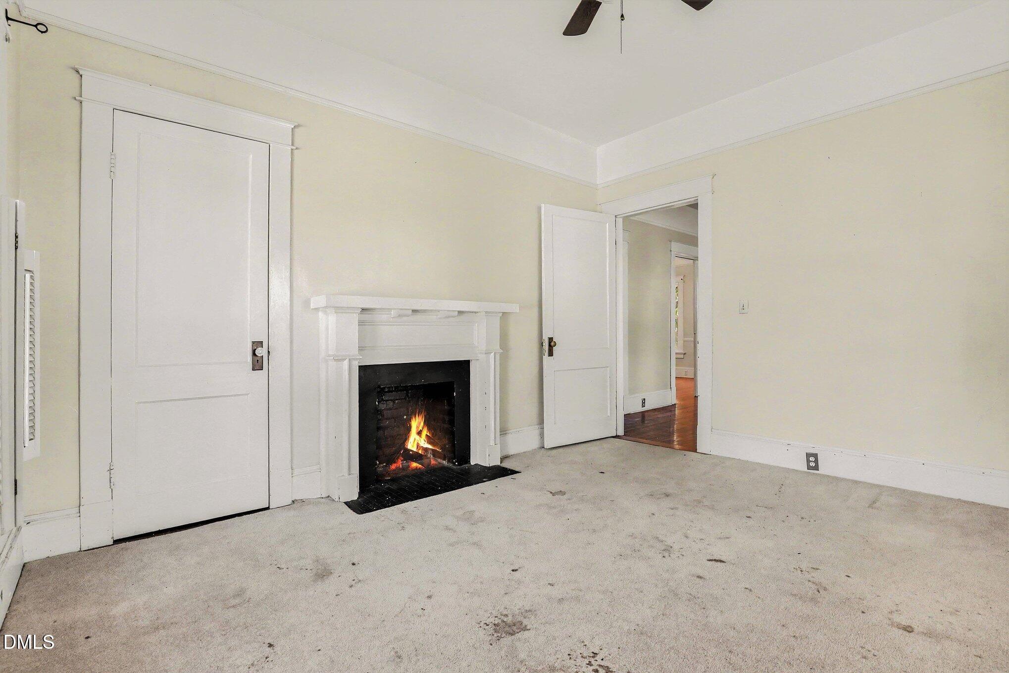 202 N Green Street Property Photo 17