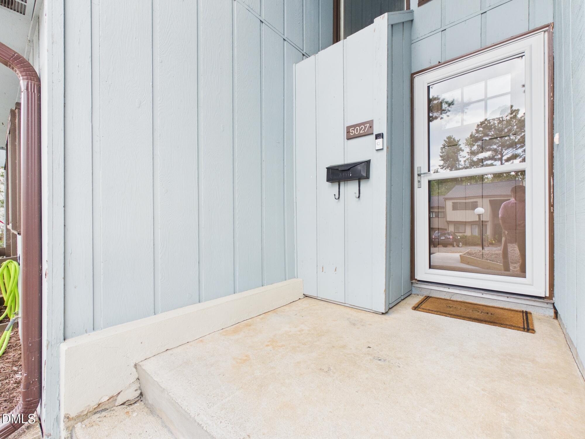 5027 Tall Pines Court Property Photo 7