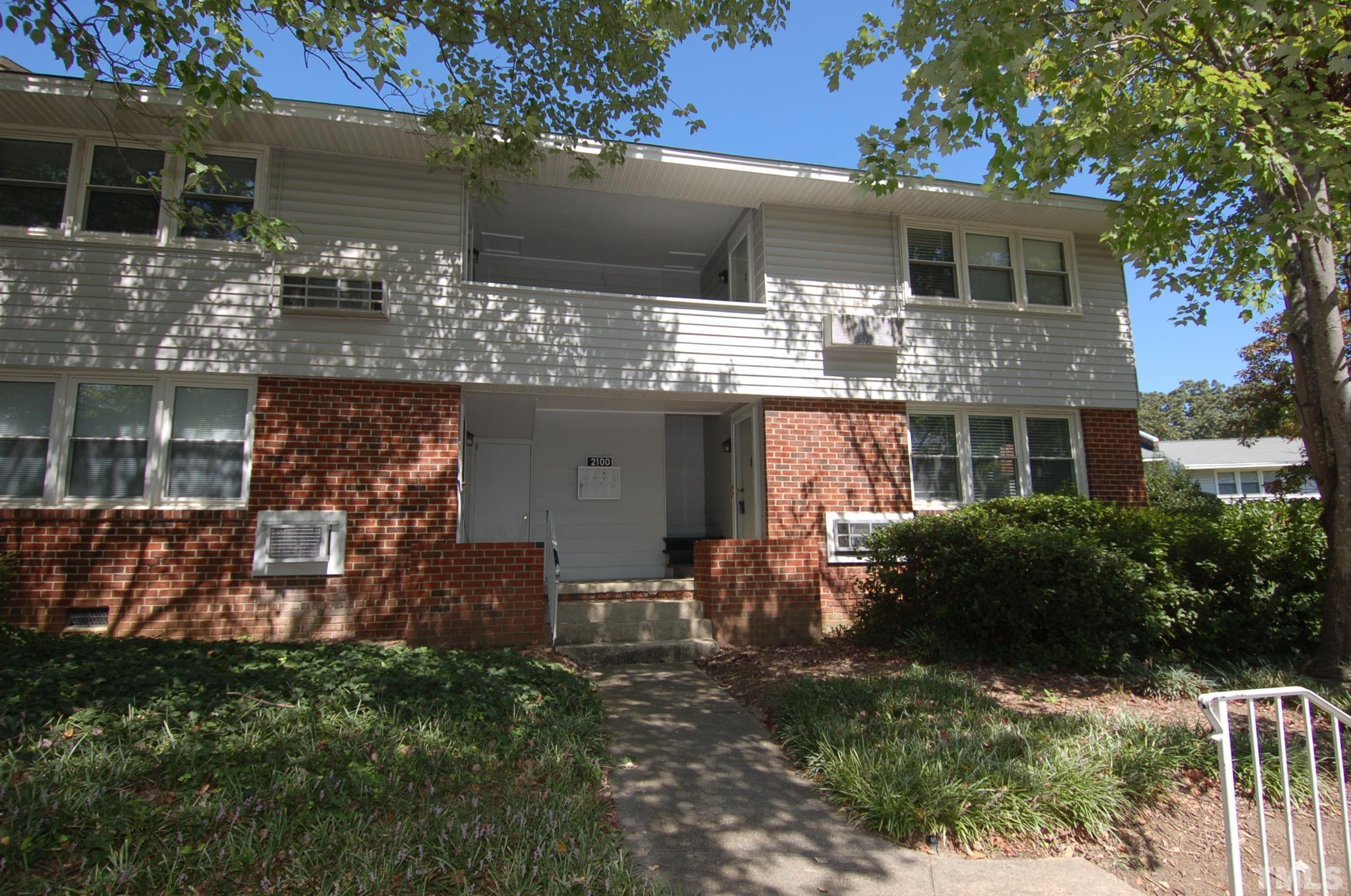 2100 Sutton Drive B Property Photo 2
