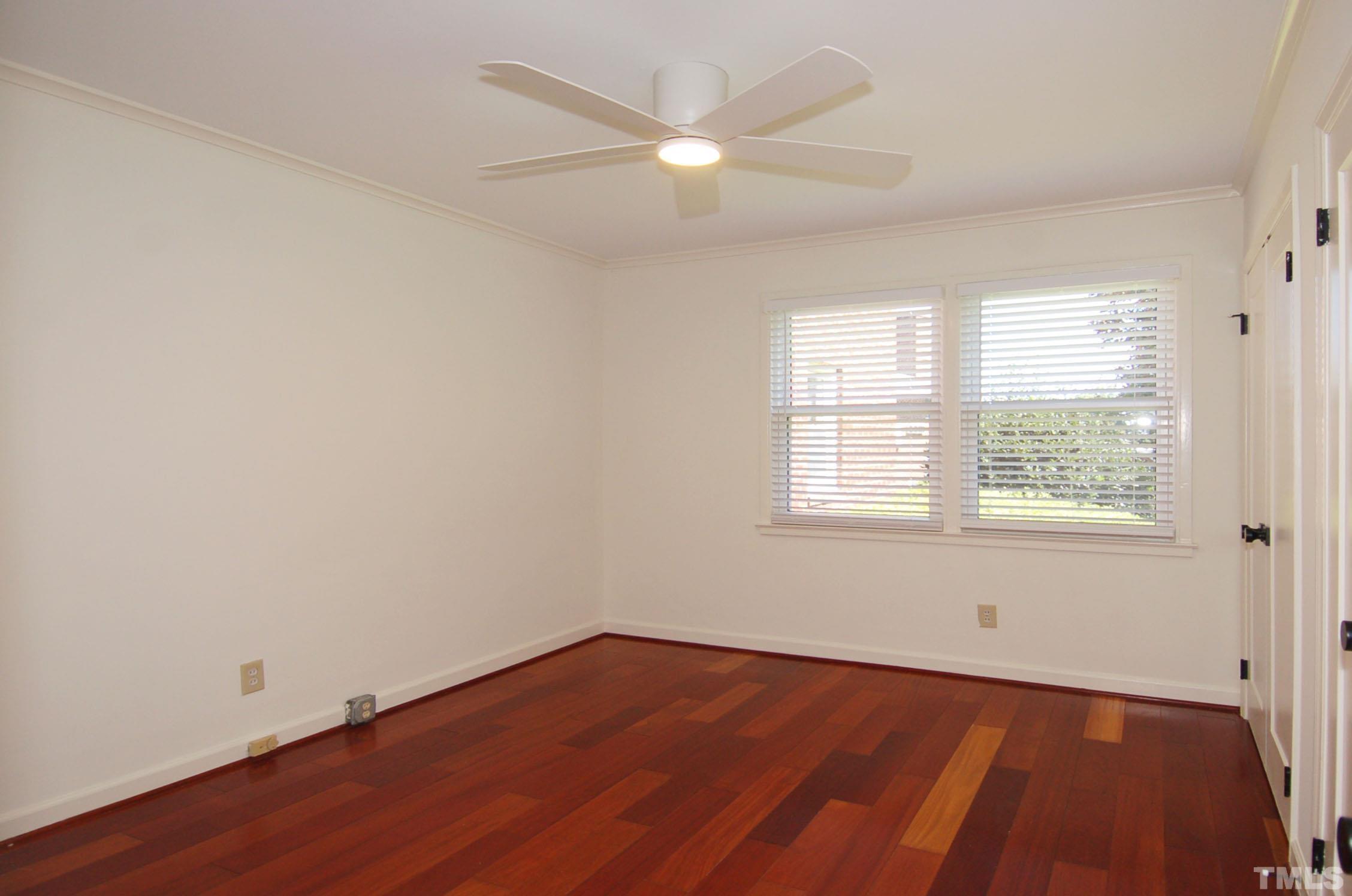 2100 Sutton Drive B Property Photo 7