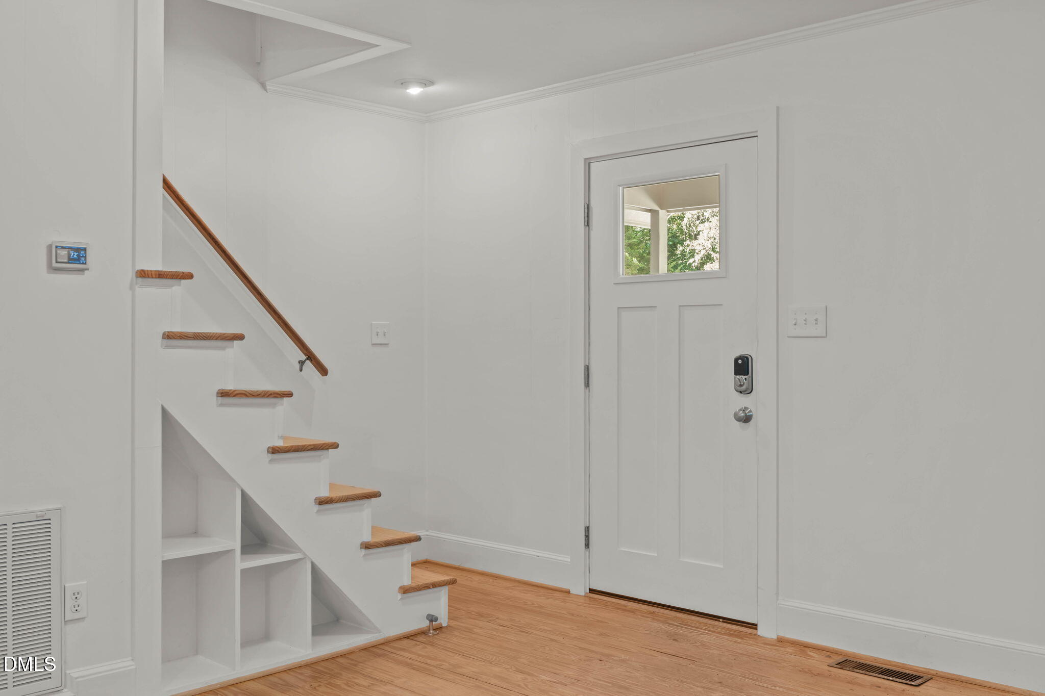100 Burris Street Property Photo 9