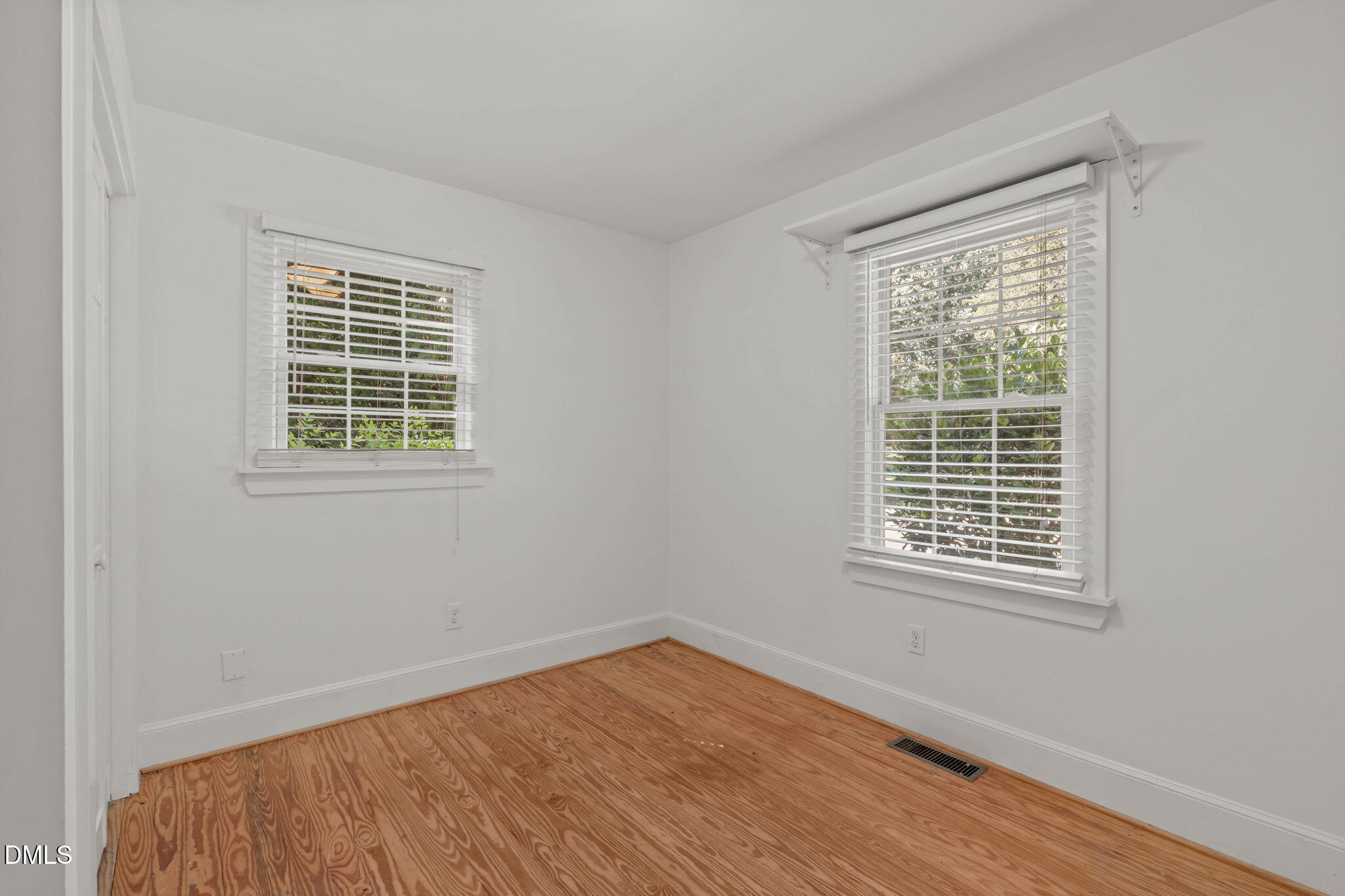 100 Burris Street Property Photo 13