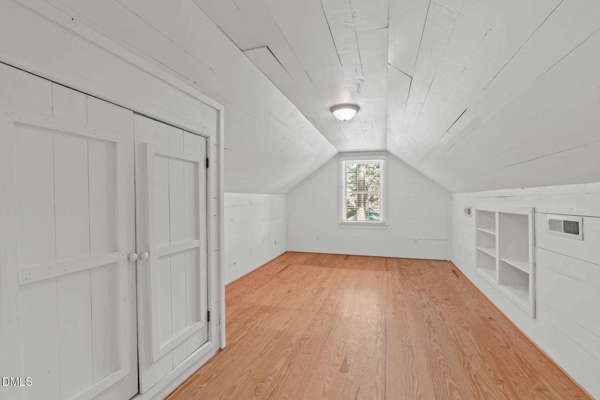 100 Burris Street Property Photo 18