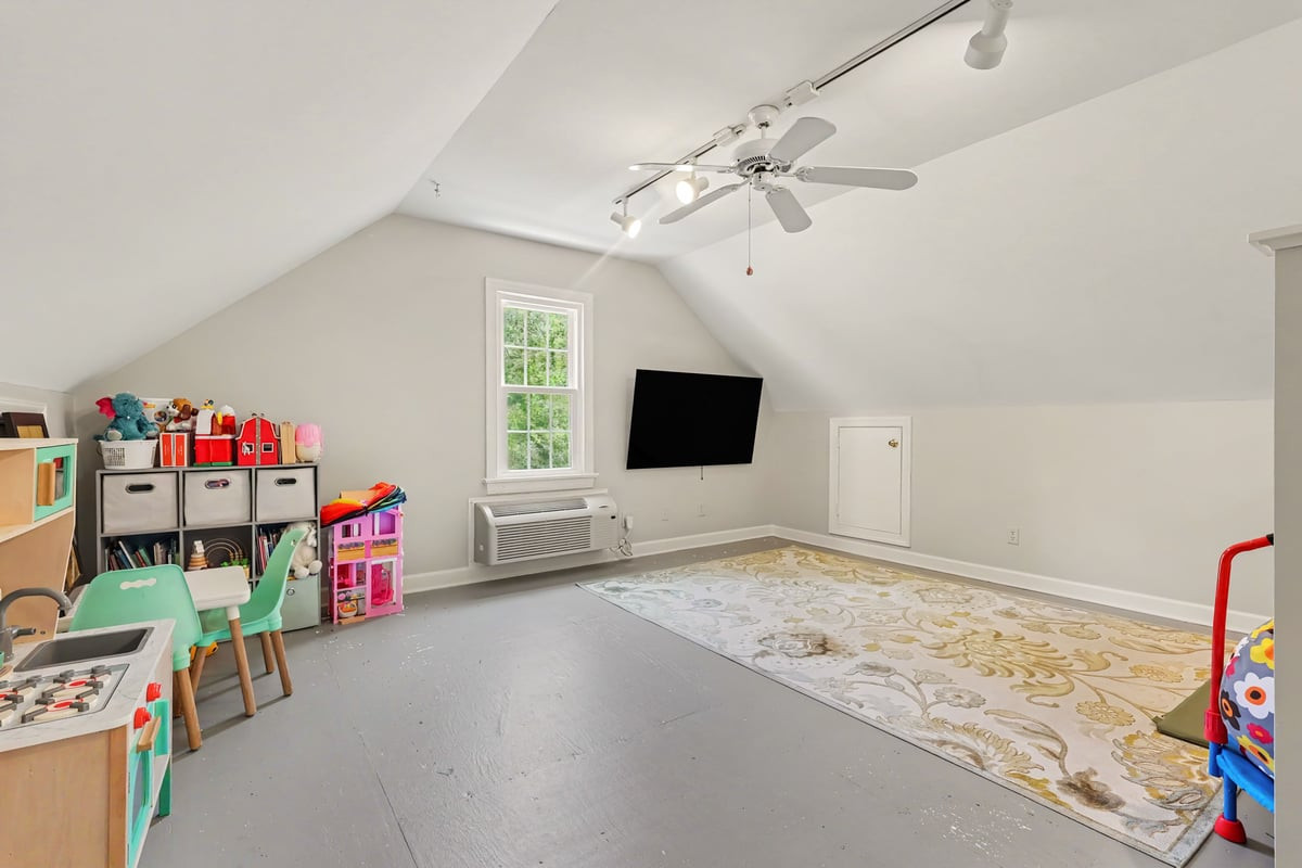 2536 Ashley Court Property Photo 20