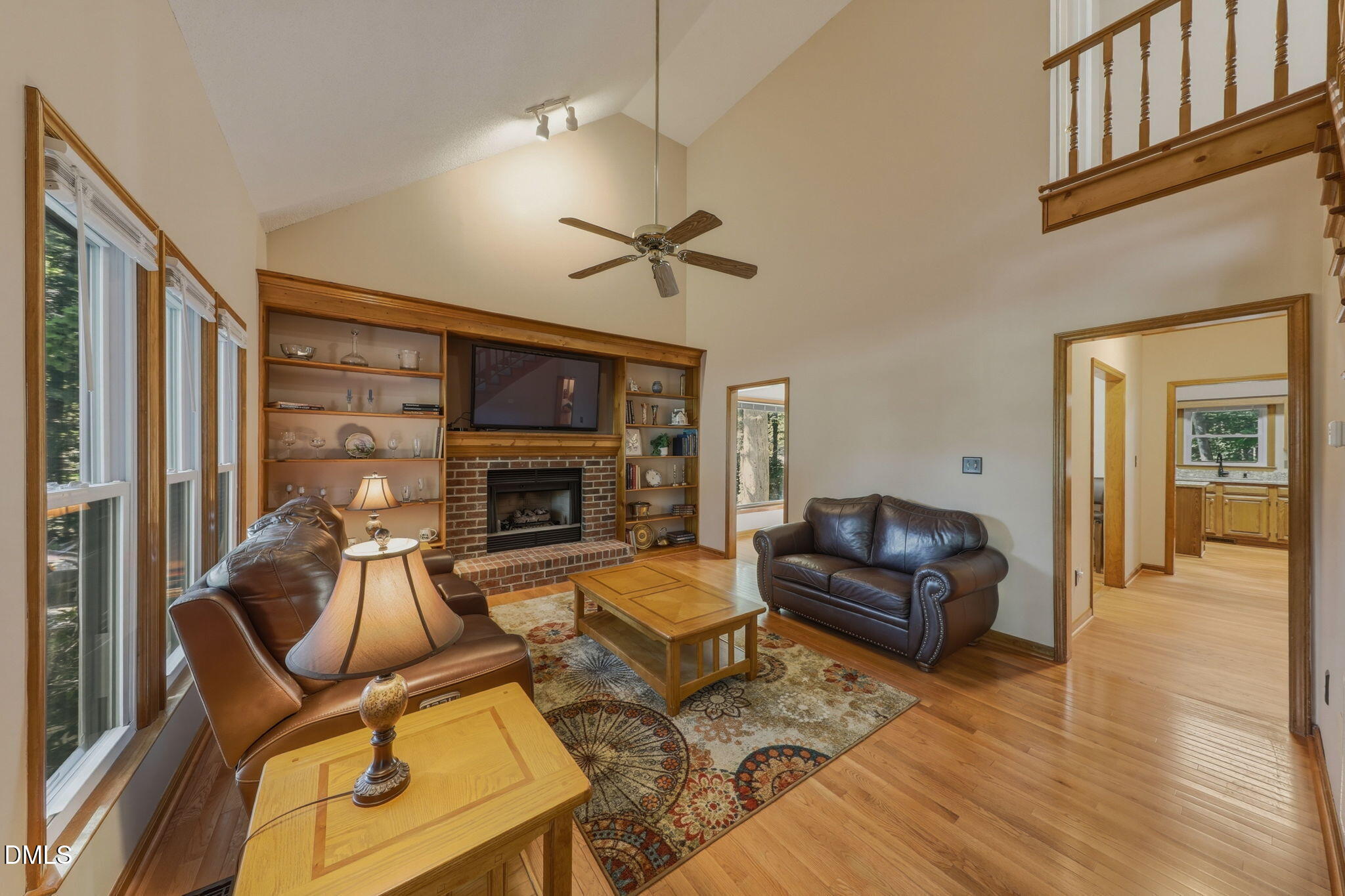 1237 Hillingdon Way Property Photo 4