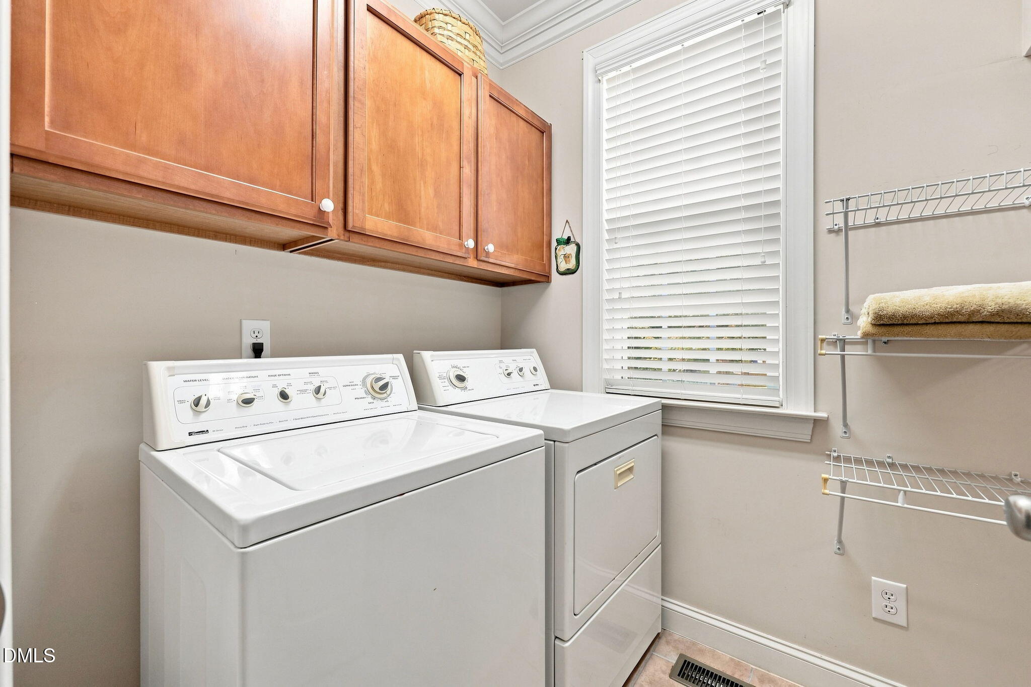 2205 Bouncy Day Court Property Photo 14