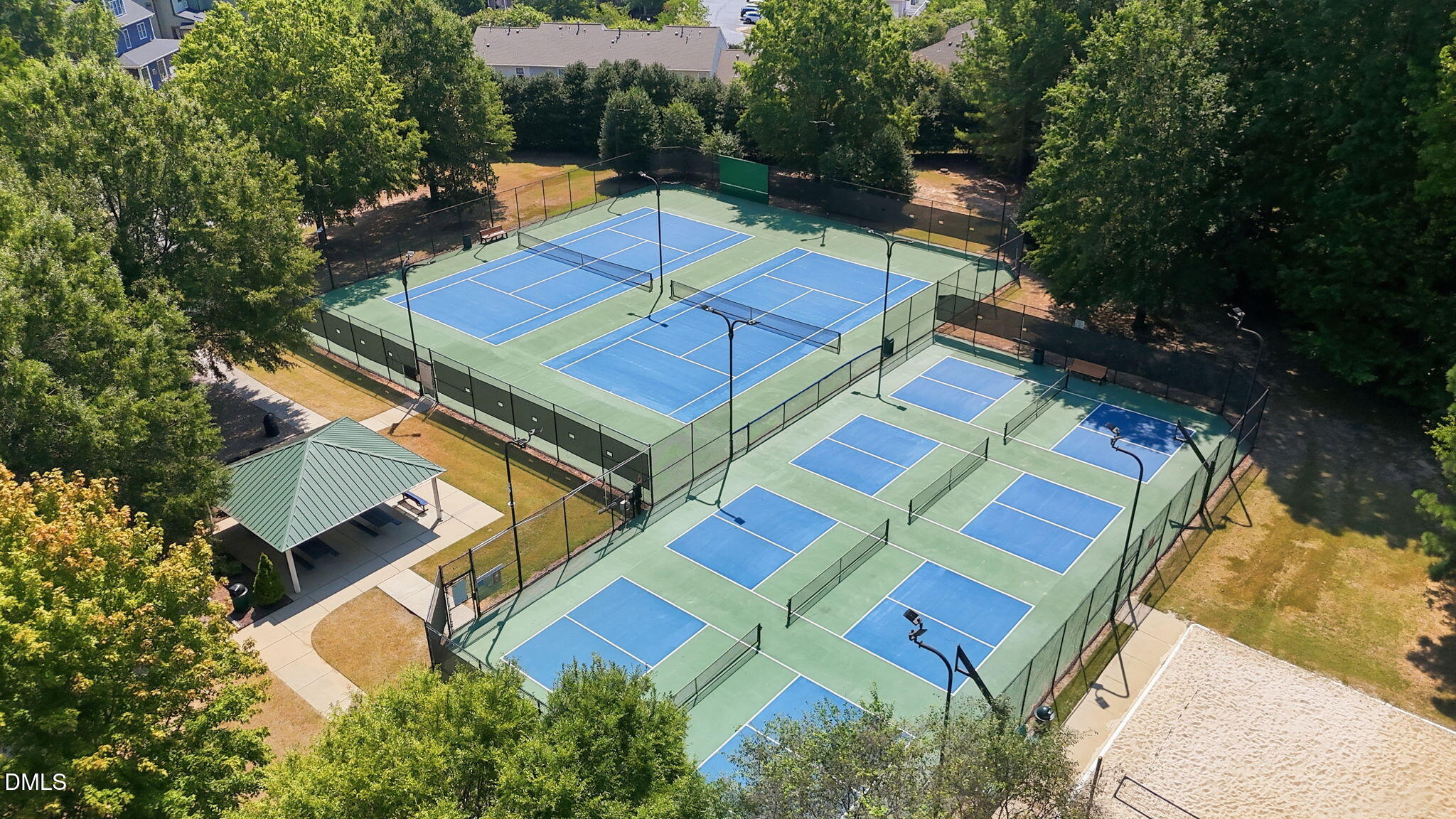 2205 Bouncy Day Court Property Photo 29